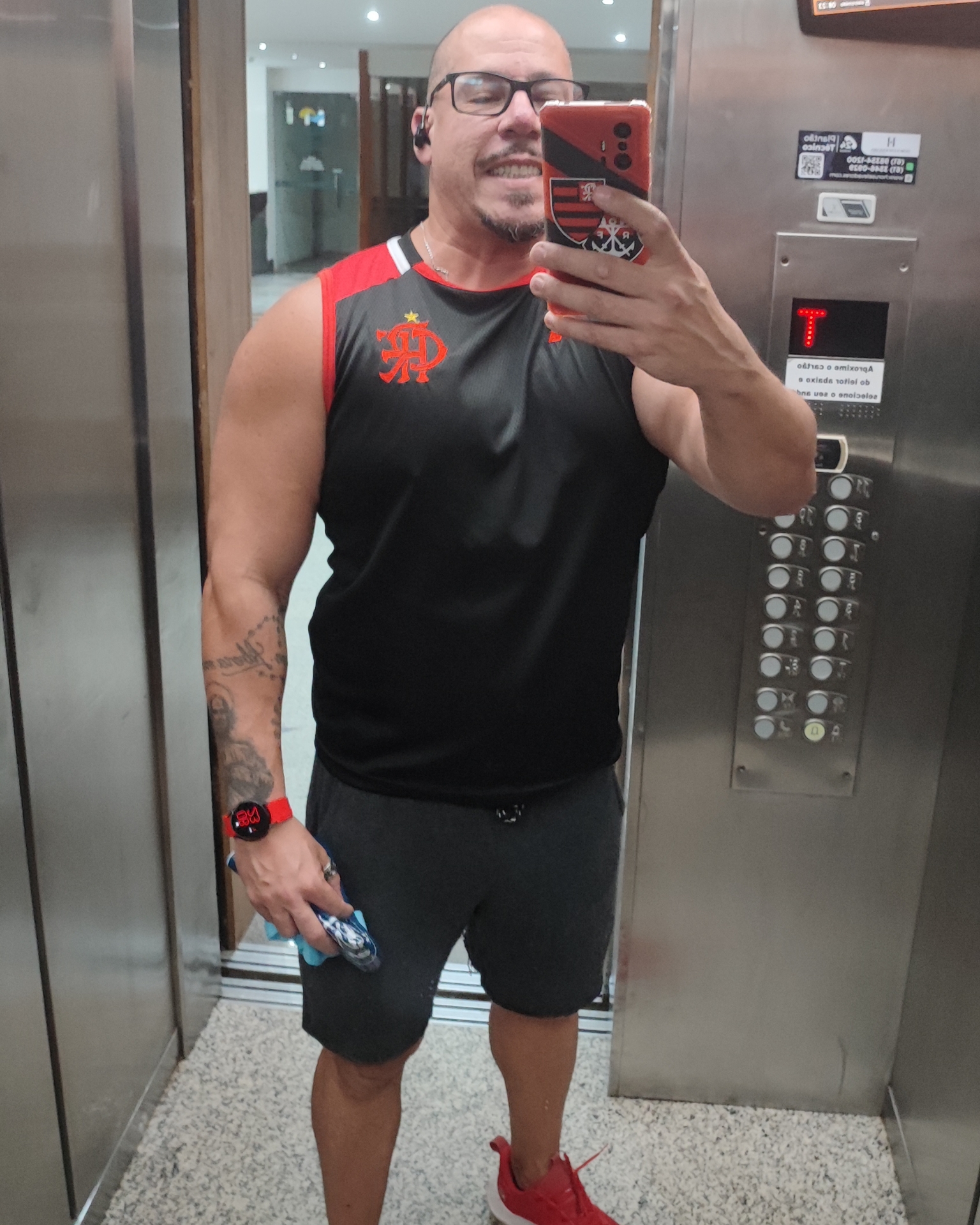 Tinder profile picture for @giovanzan