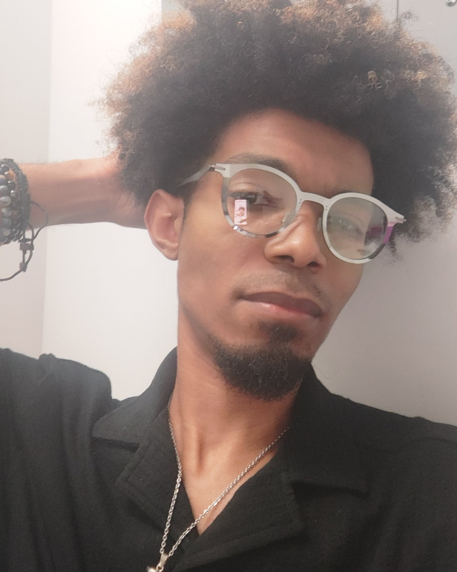 Tinder profile picture for @justdavid