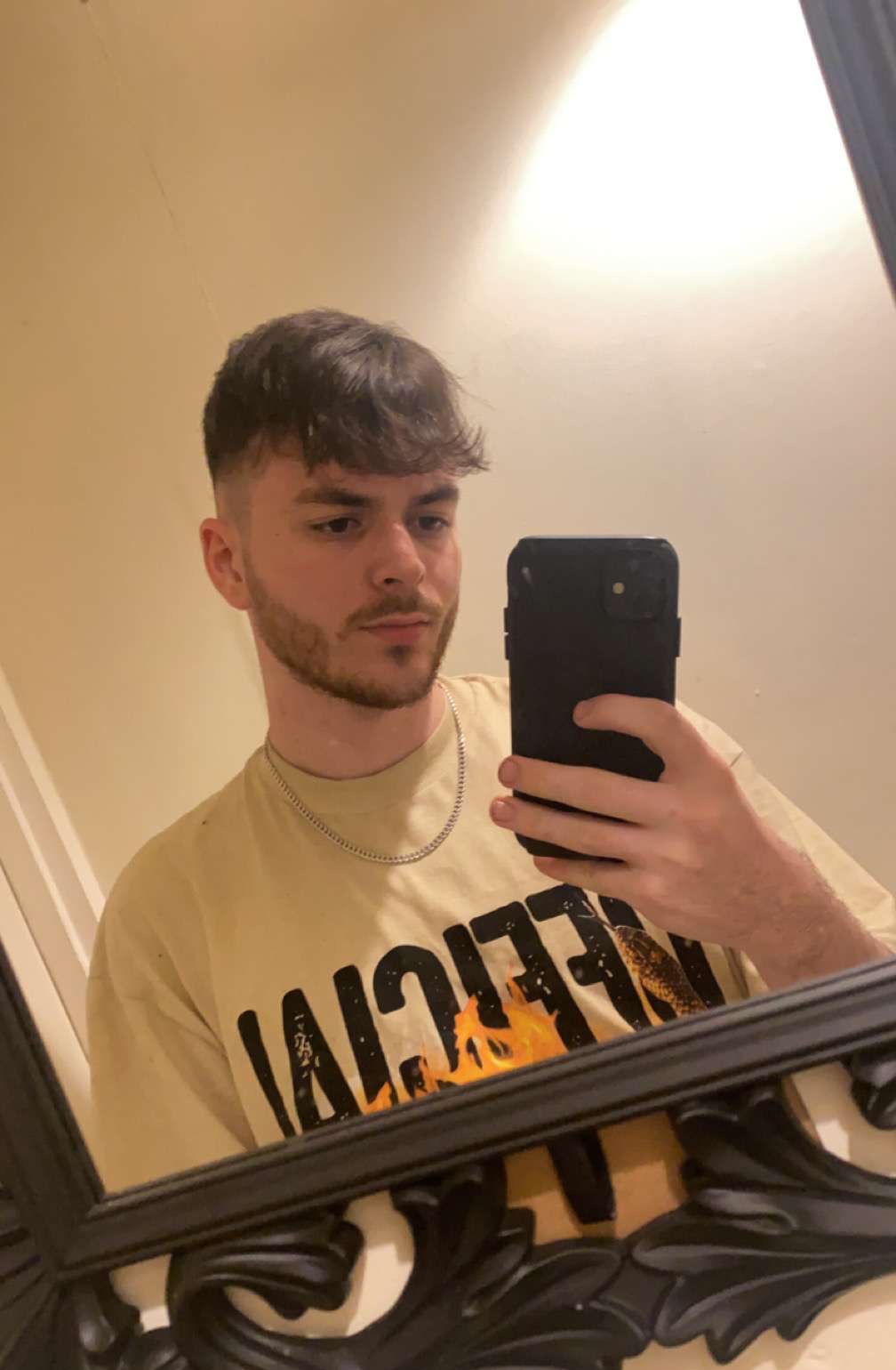 Tinder profile picture for @dead