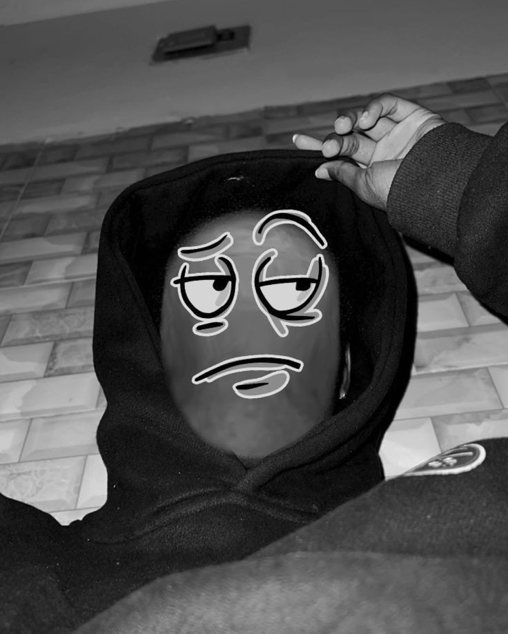 Tinder profile picture for @rare