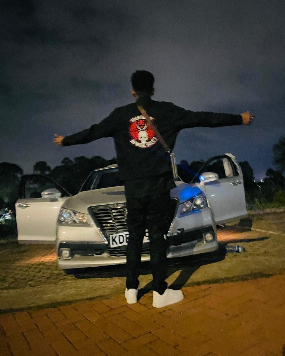 Tinder profile picture for @sultan