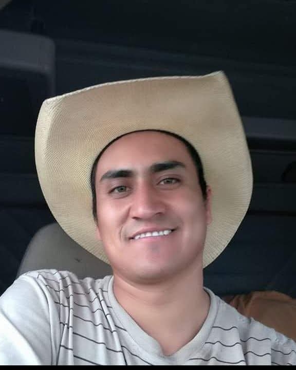 Tinder profile picture for @santillan