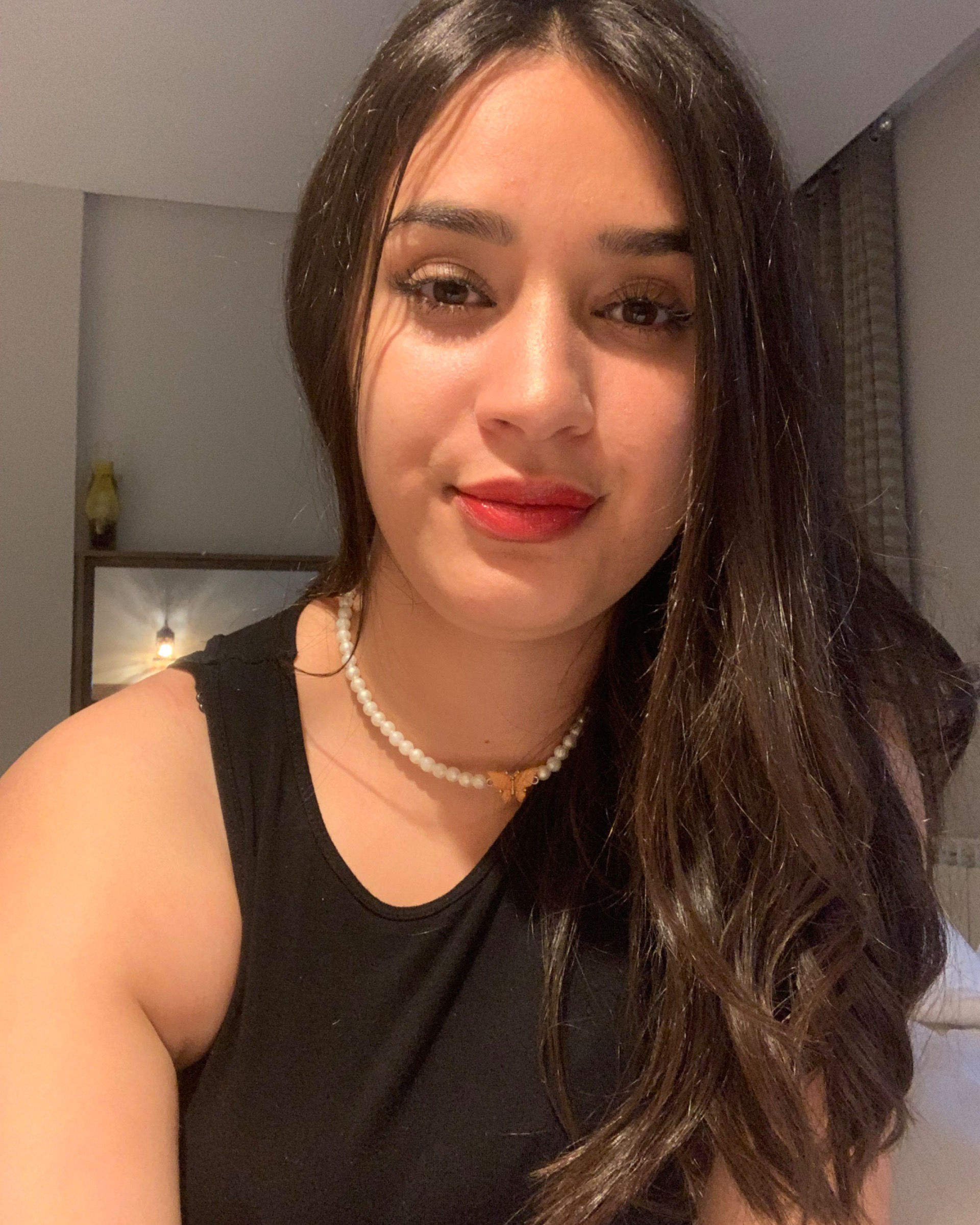Tinder profile picture for @emna