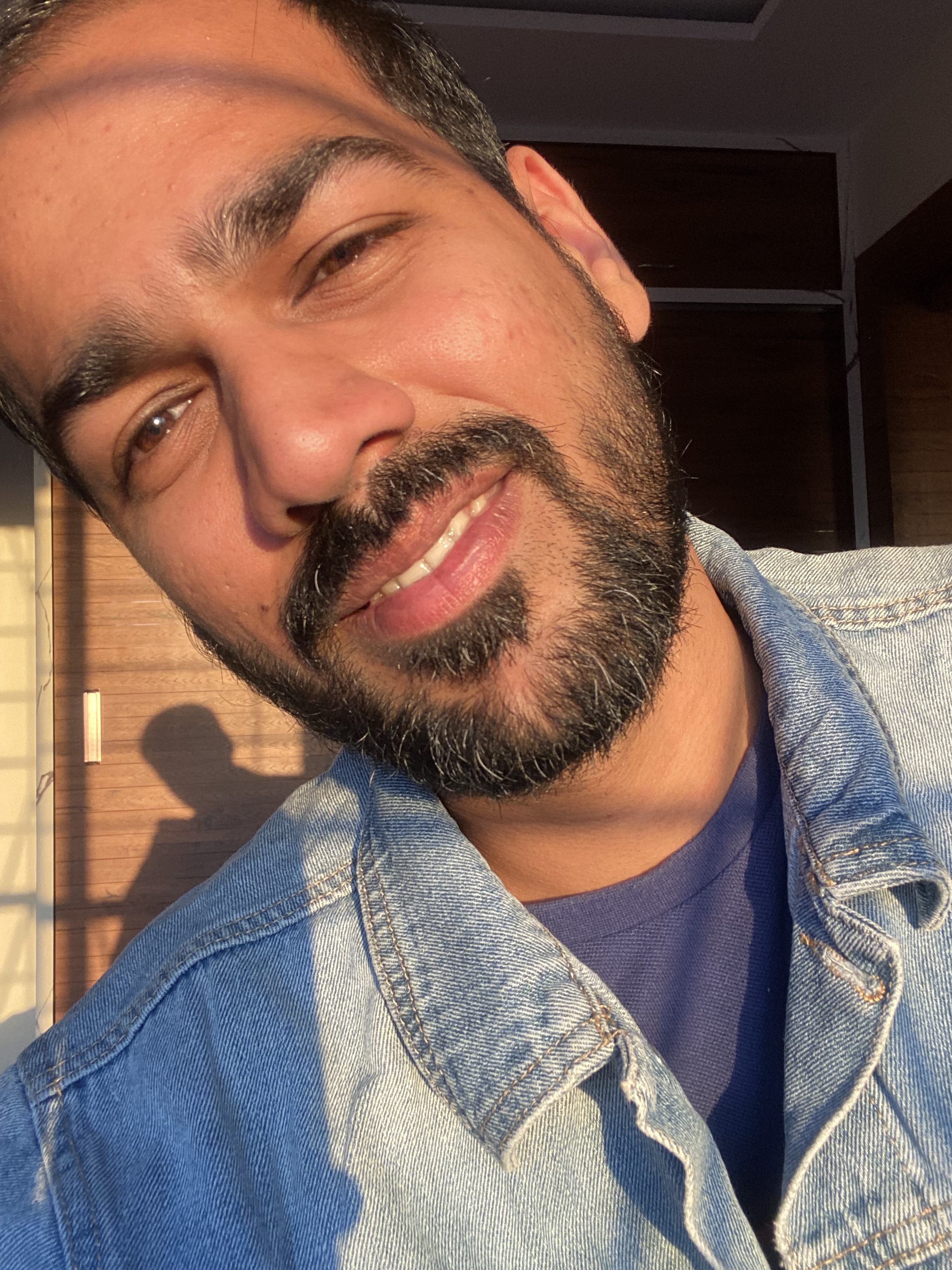 Tinder profile picture for @kiyan