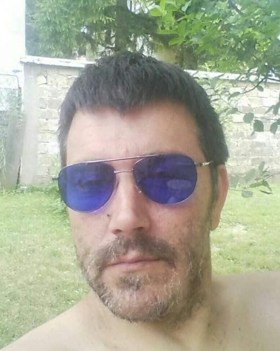 Tinder profile picture for @milorad