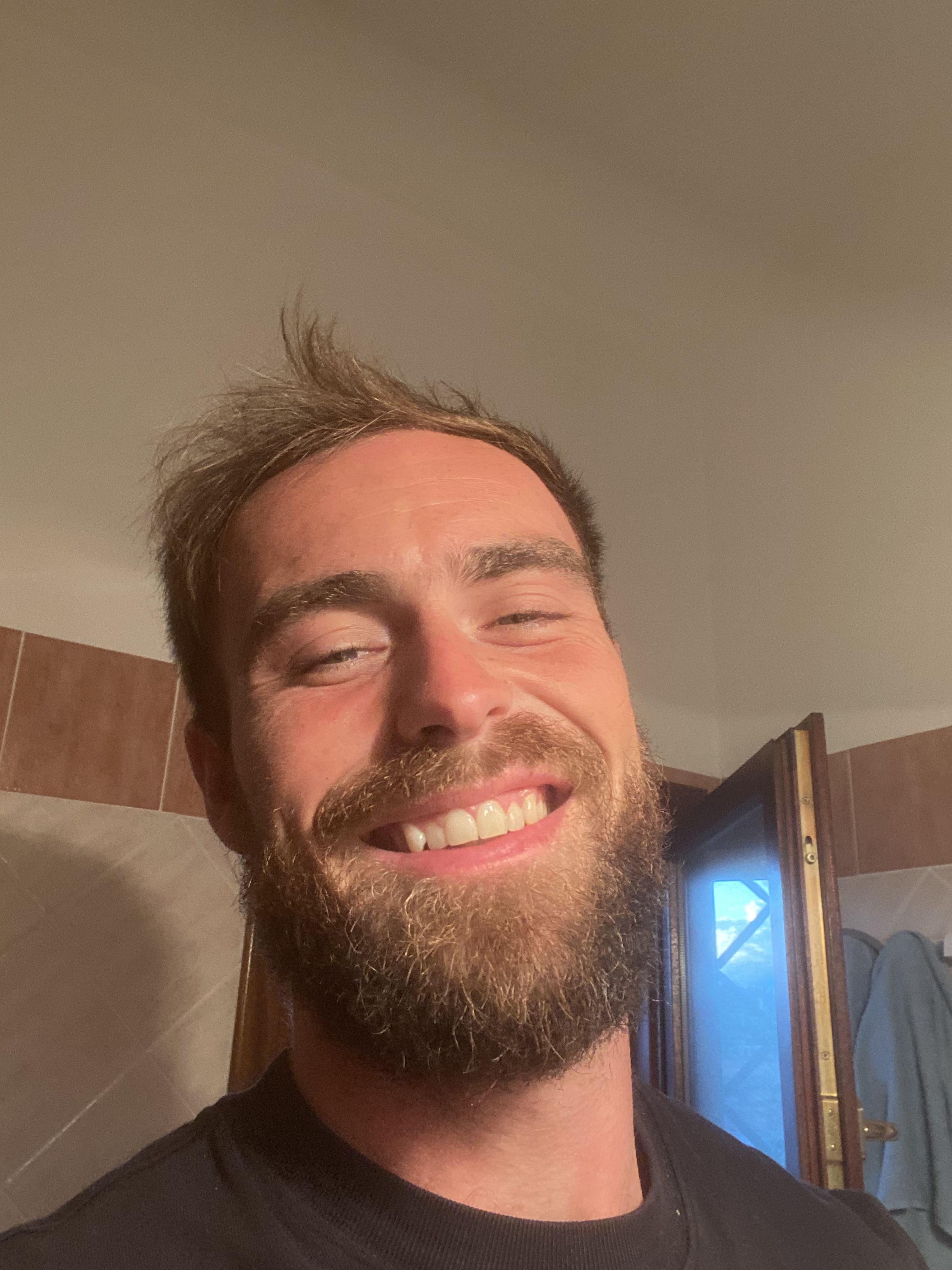 Tinder profile picture for @grades