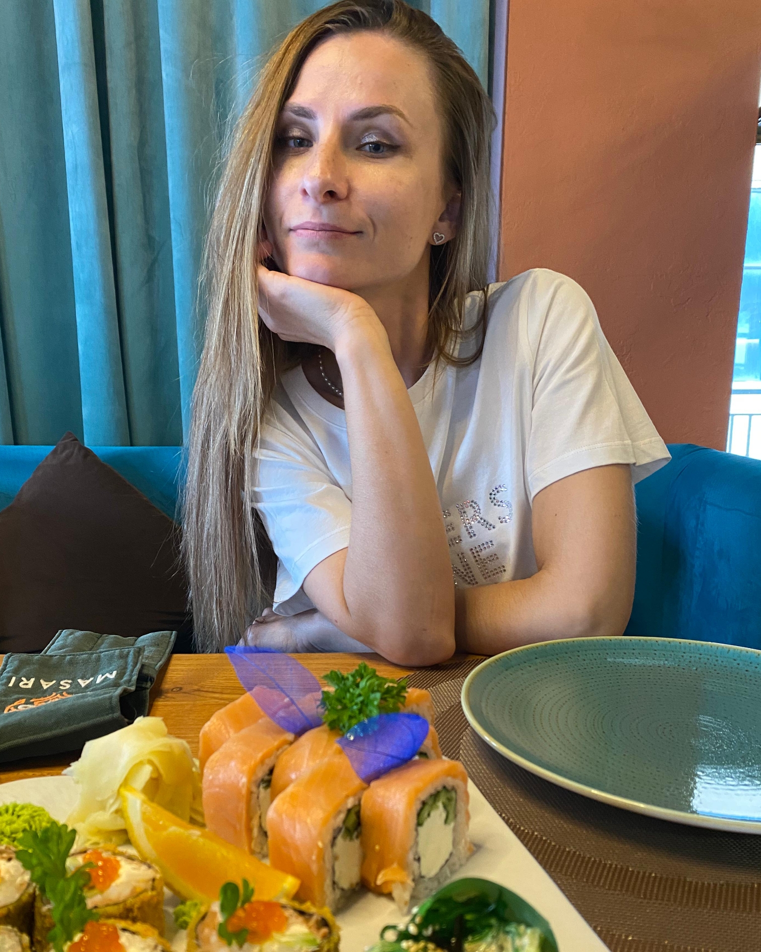Tinder profile picture for @yulia