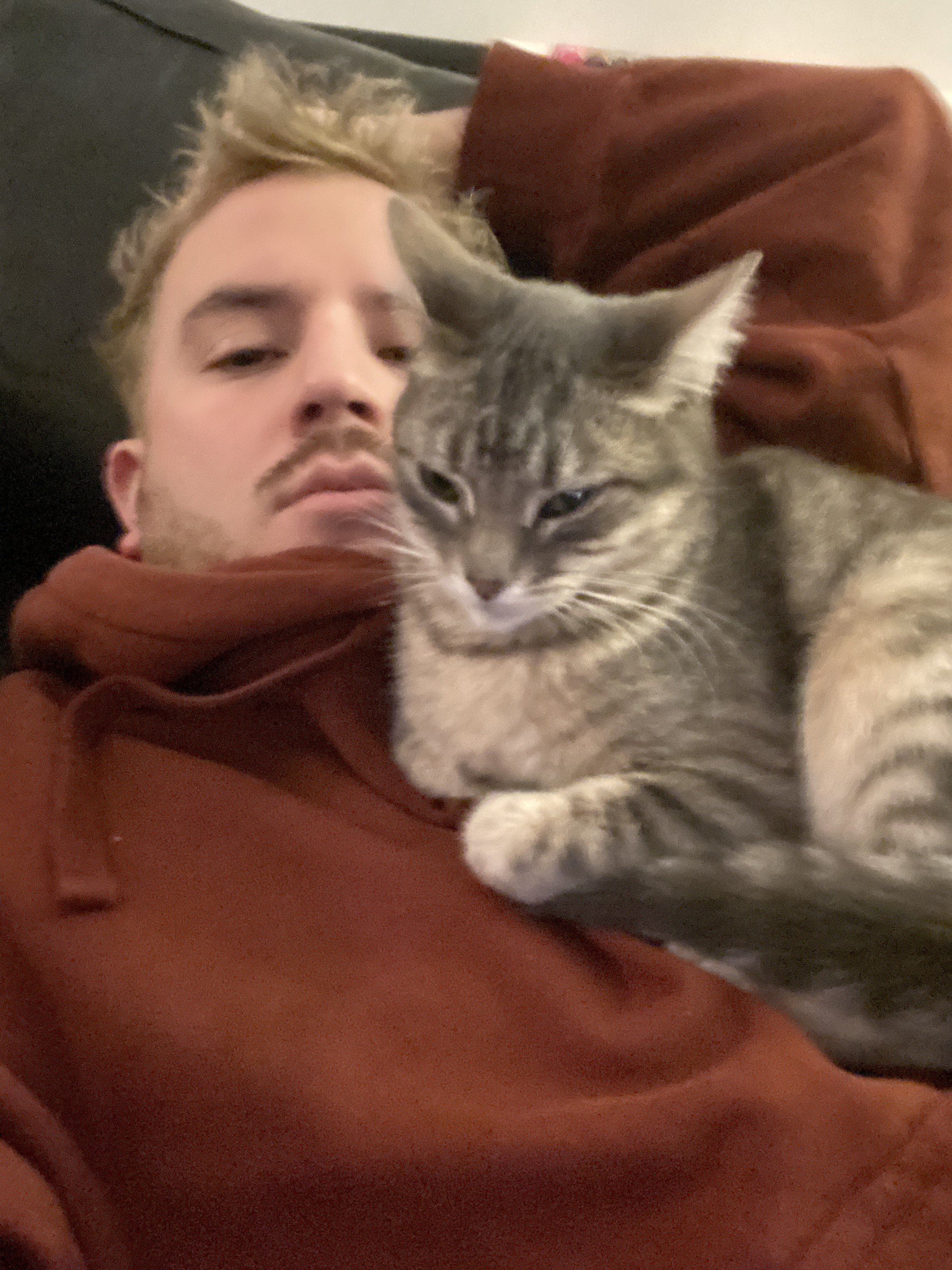Tinder profile picture for @crunches