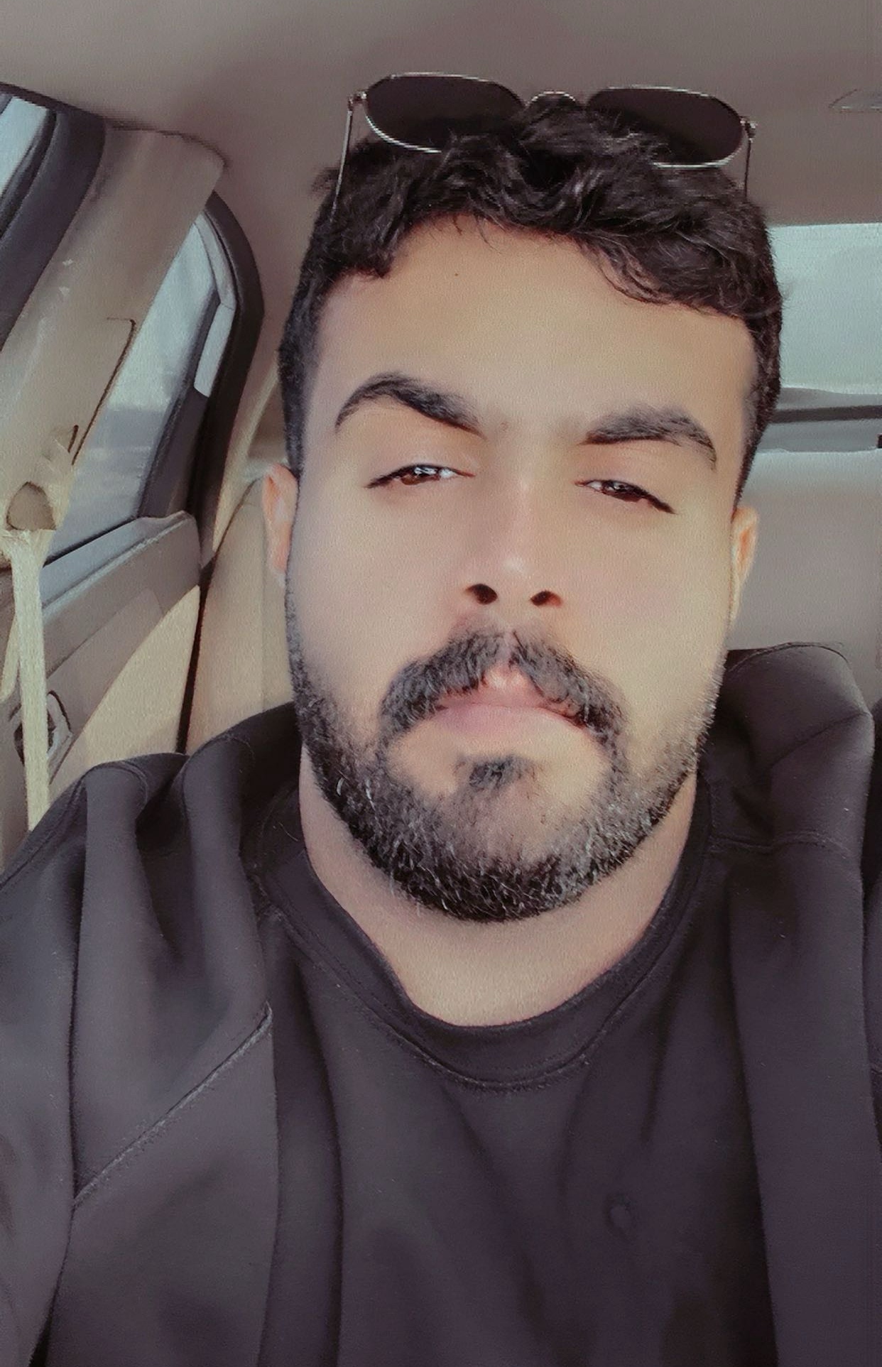Tinder profile picture for @nervously