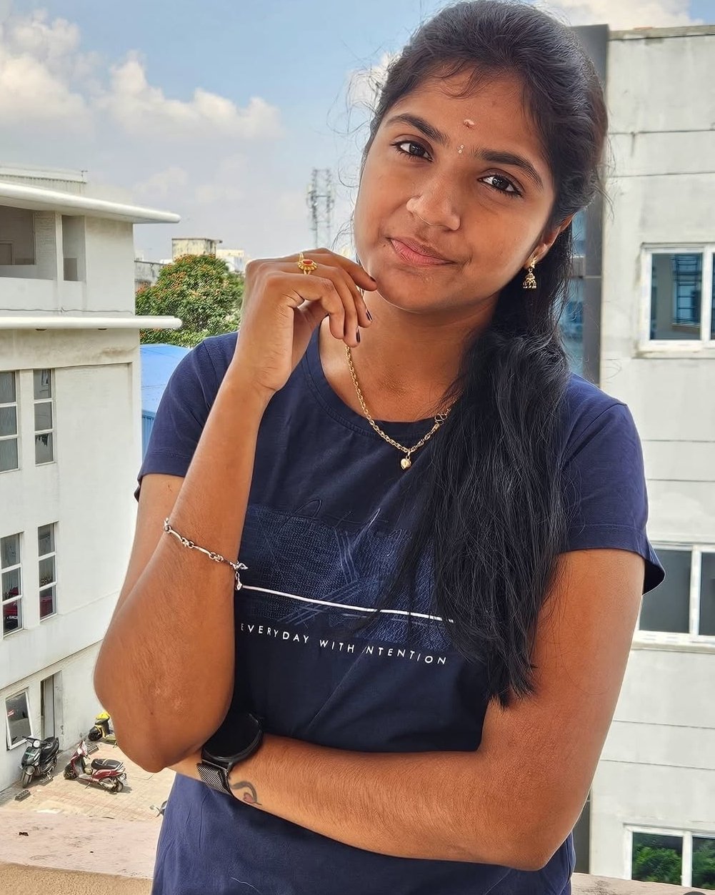Tinder profile picture for @vidhya