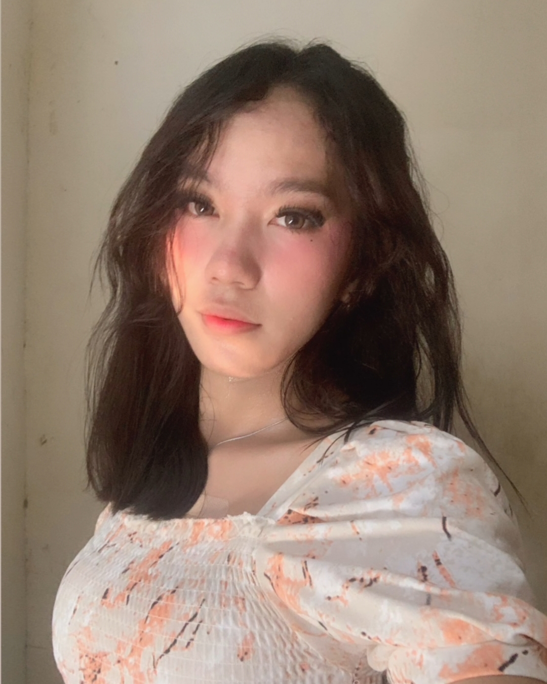 Tinder profile picture for @faiza