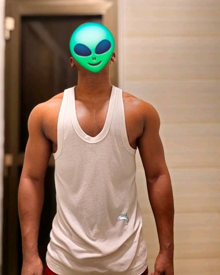 Tinder profile picture for @motto