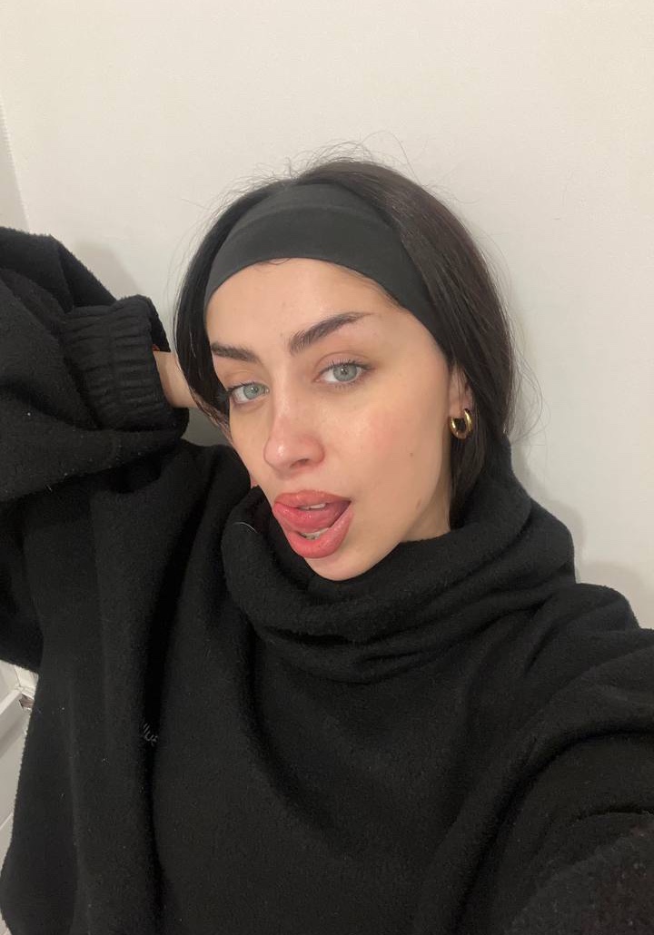 Tinder profile picture for @results
