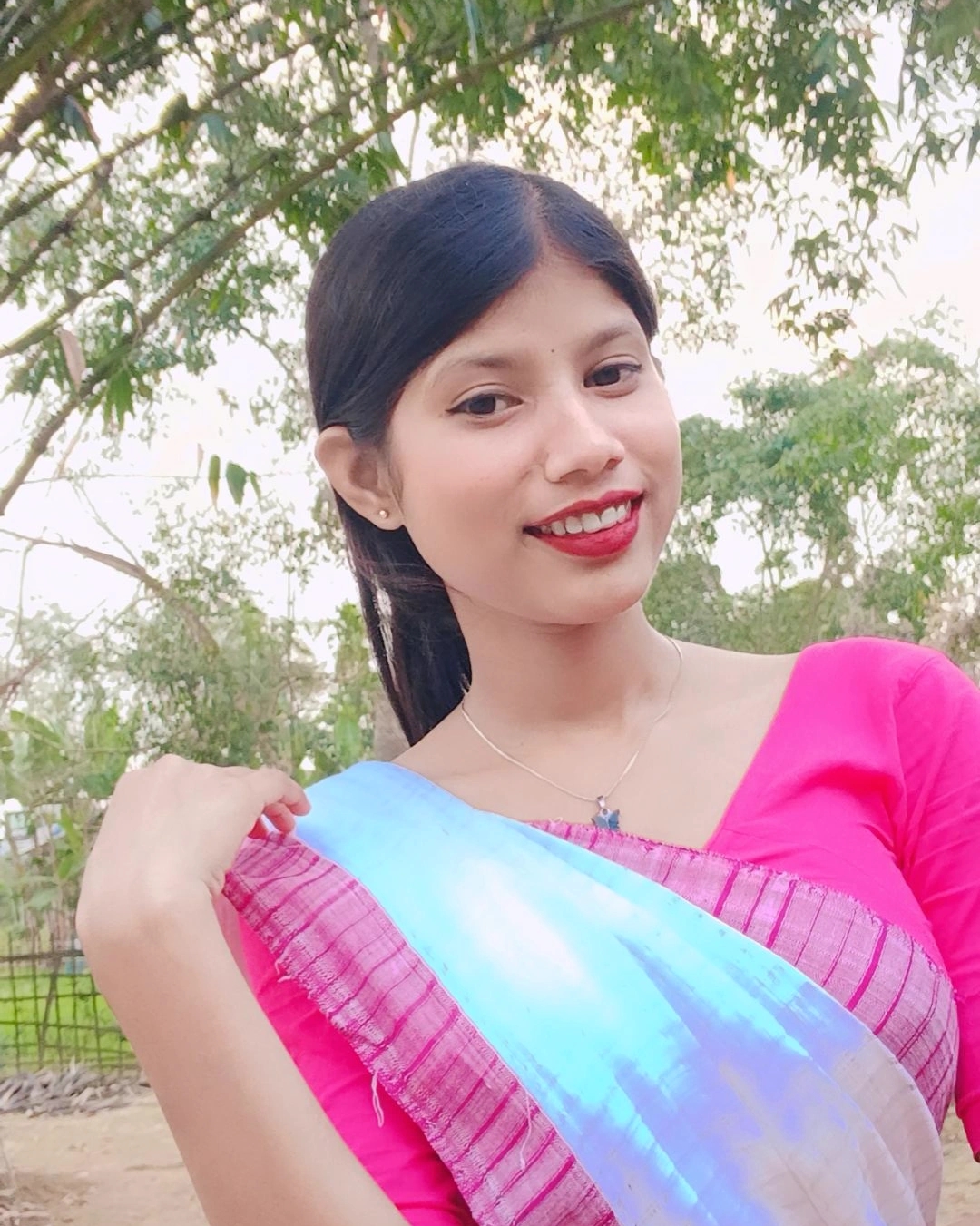 Tinder profile picture for @ruhi