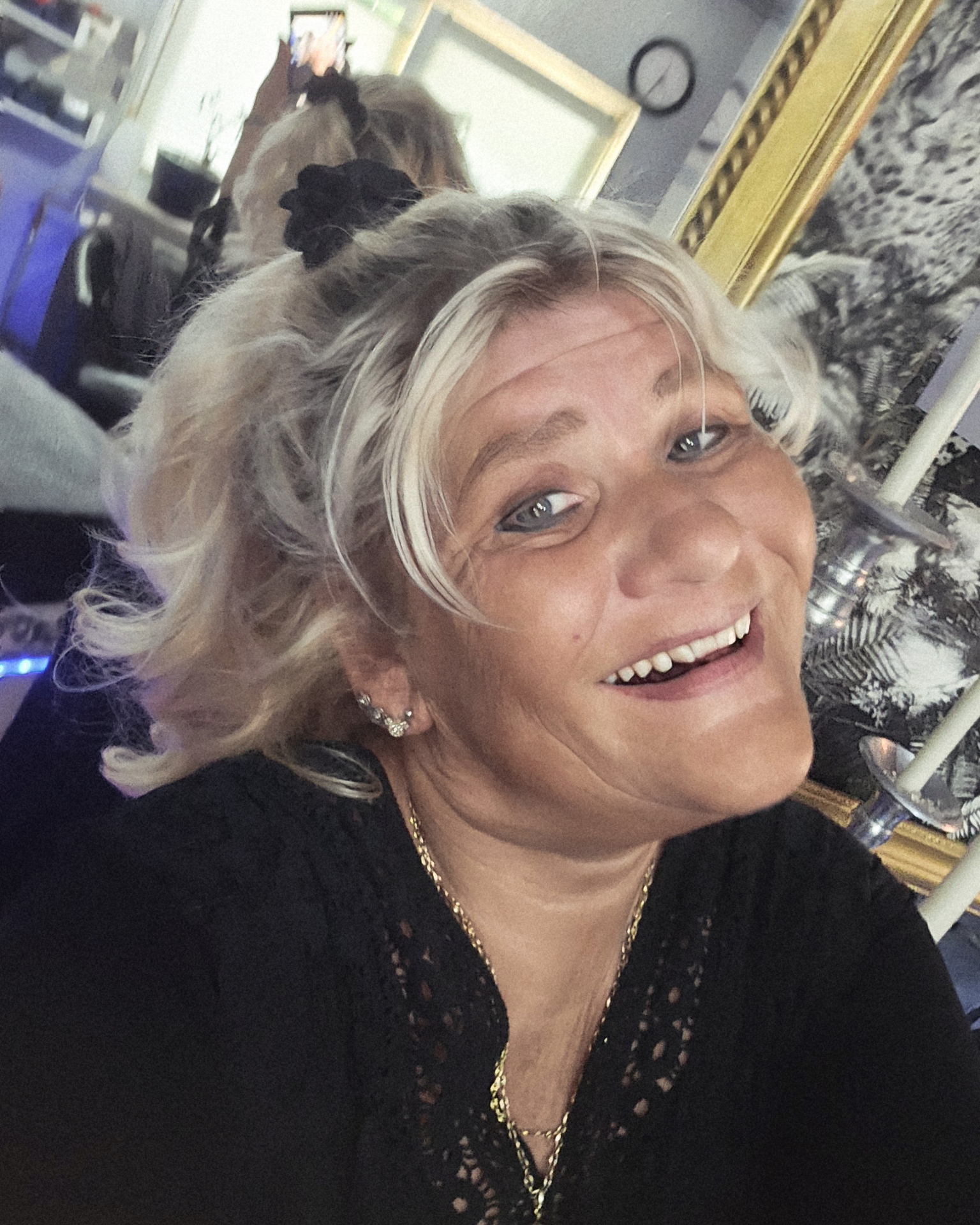 Tinder profile picture for @caramba