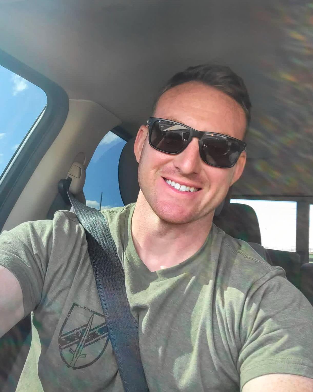 Tinder profile picture for @wayne