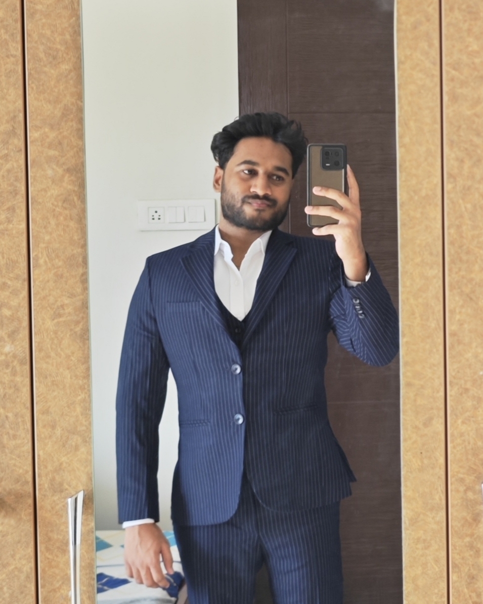 Tinder profile picture for @siddi