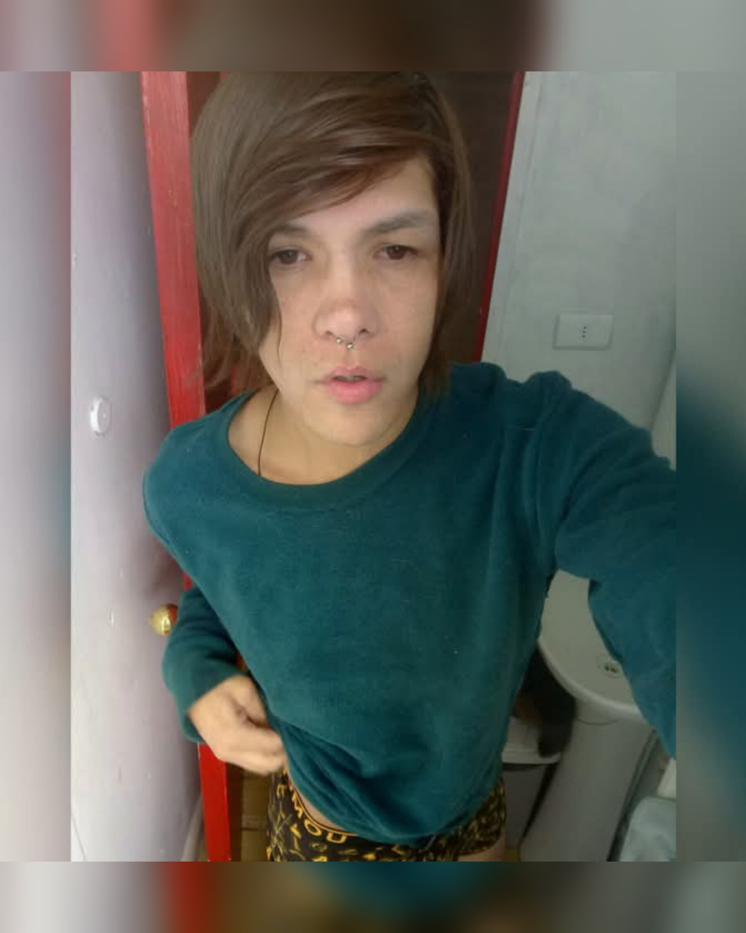 Tinder profile picture for @emilia