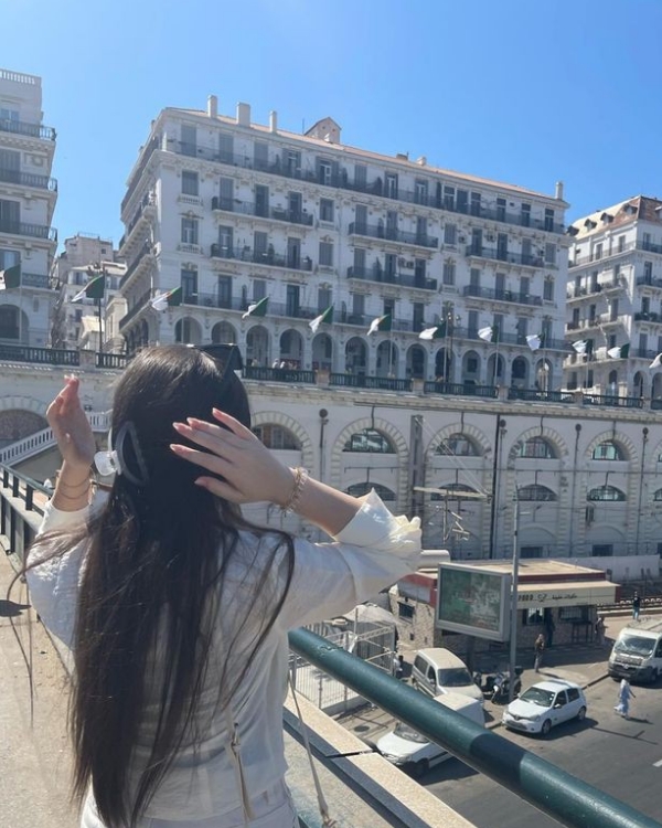 Tinder profile picture for @katia