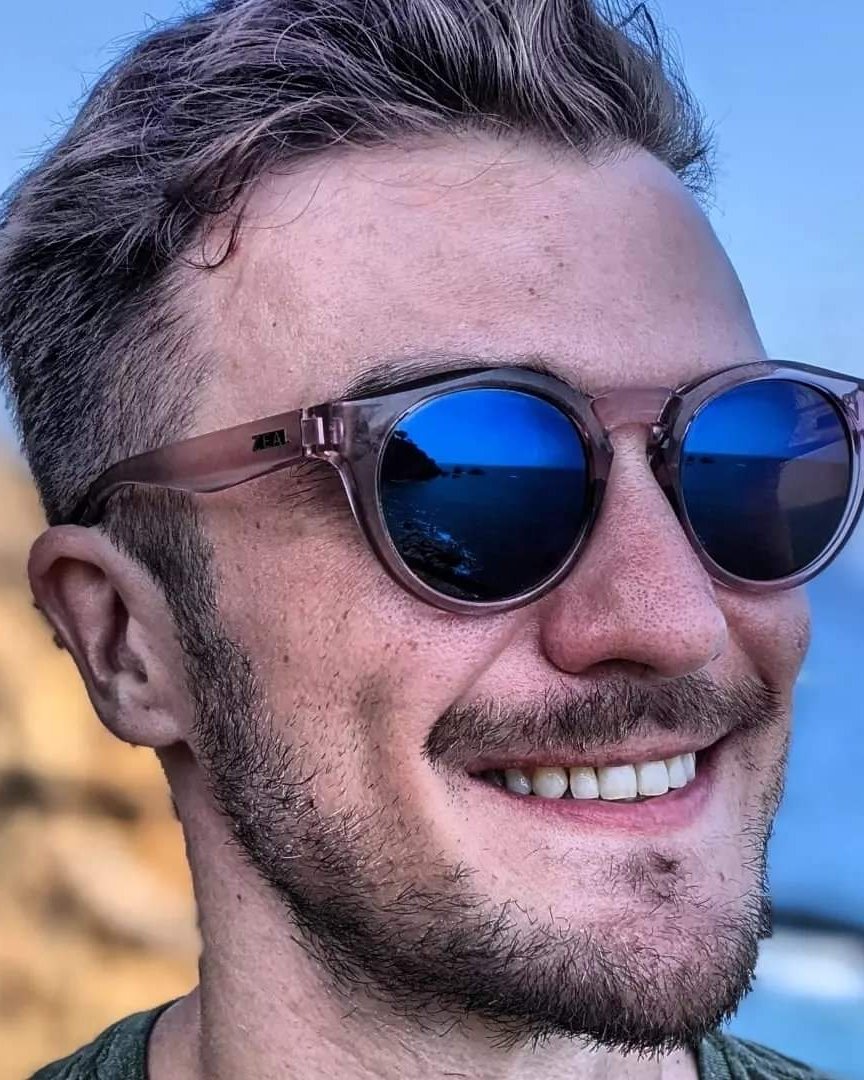 Tinder profile picture for @dismount