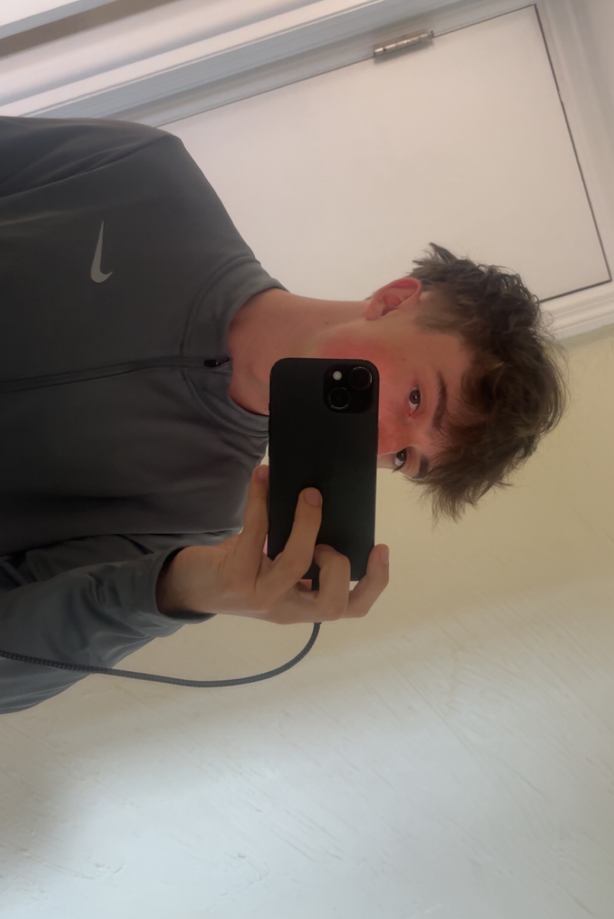 Tinder profile picture for @escrow