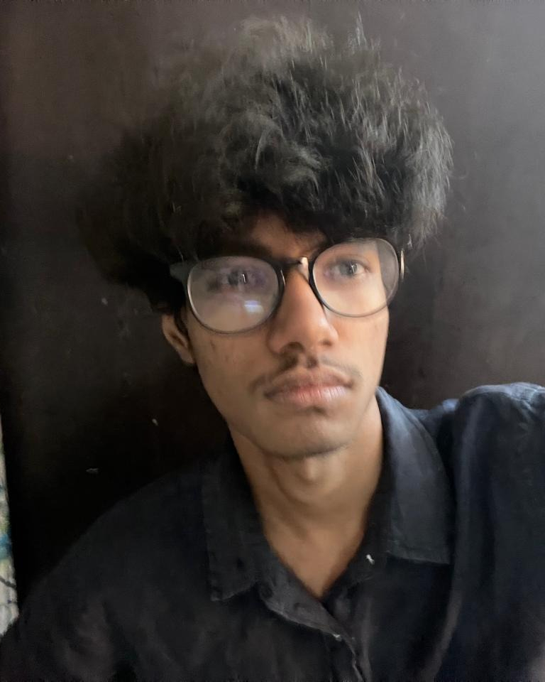 Tinder profile picture for @cache