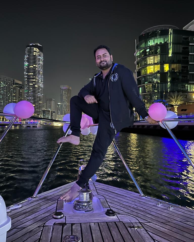 Tinder profile picture for @kabir