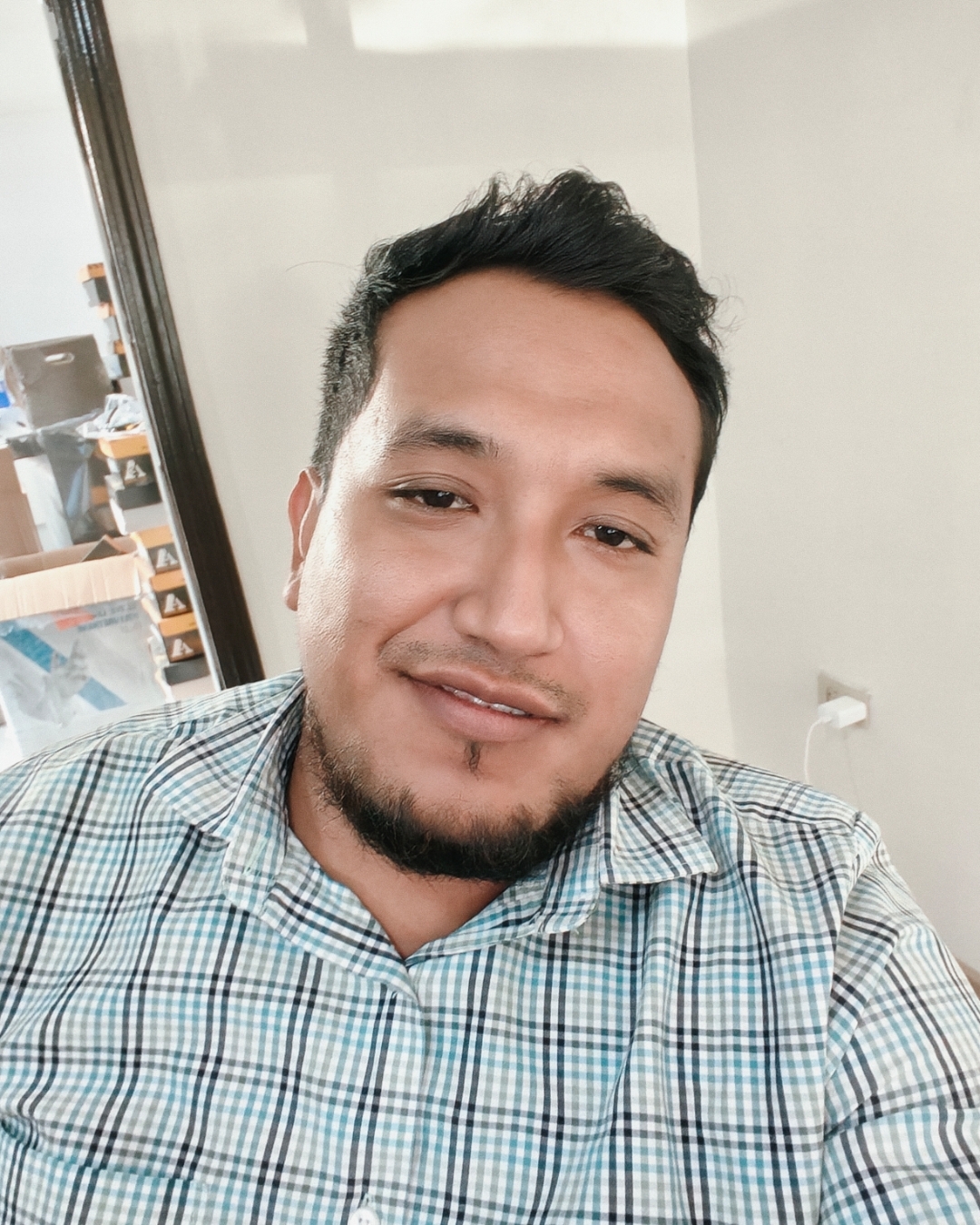 Tinder profile picture for @josue