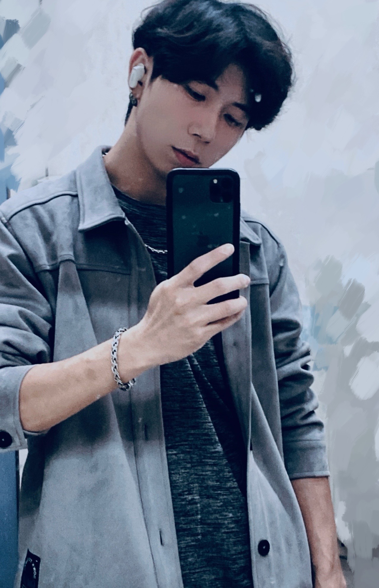 Tinder profile picture for @yee