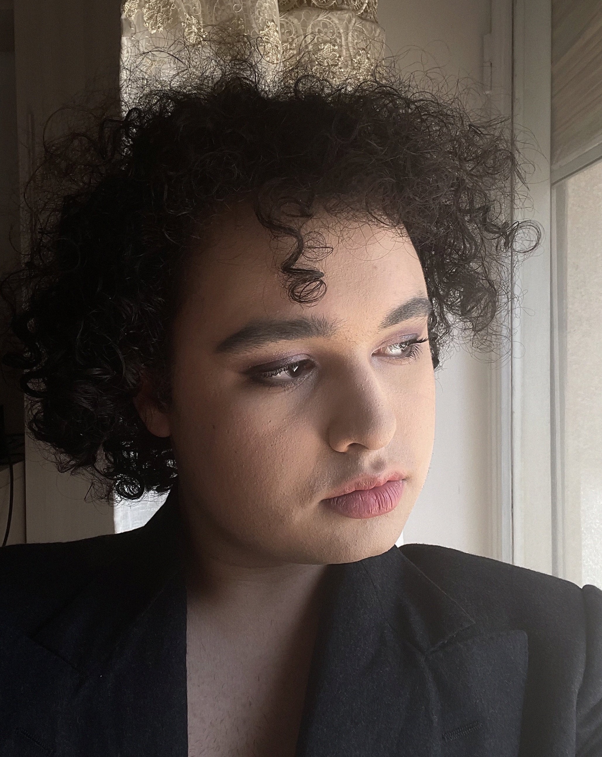 Tinder profile picture for @loony