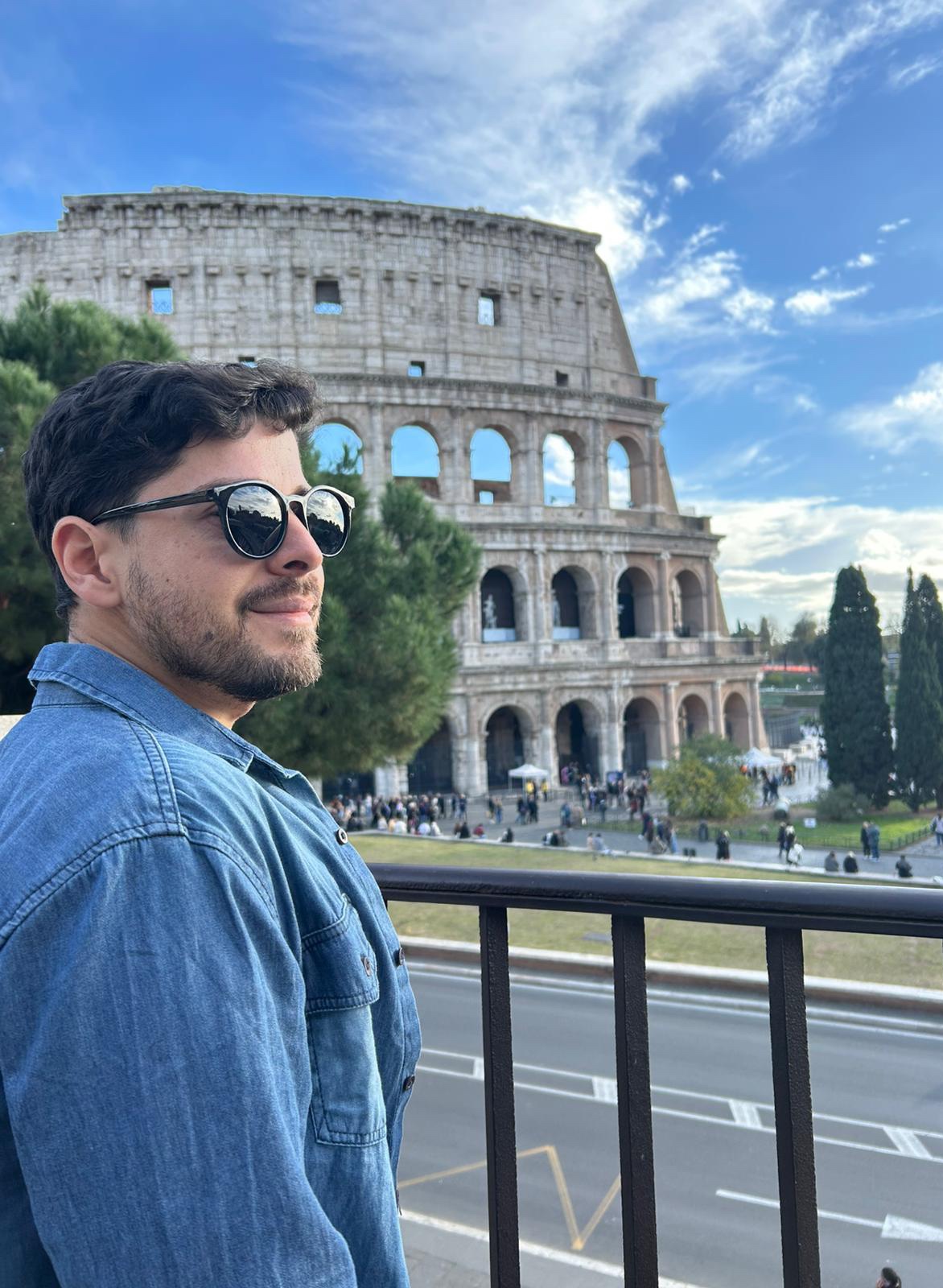 Tinder profile picture for @paulor