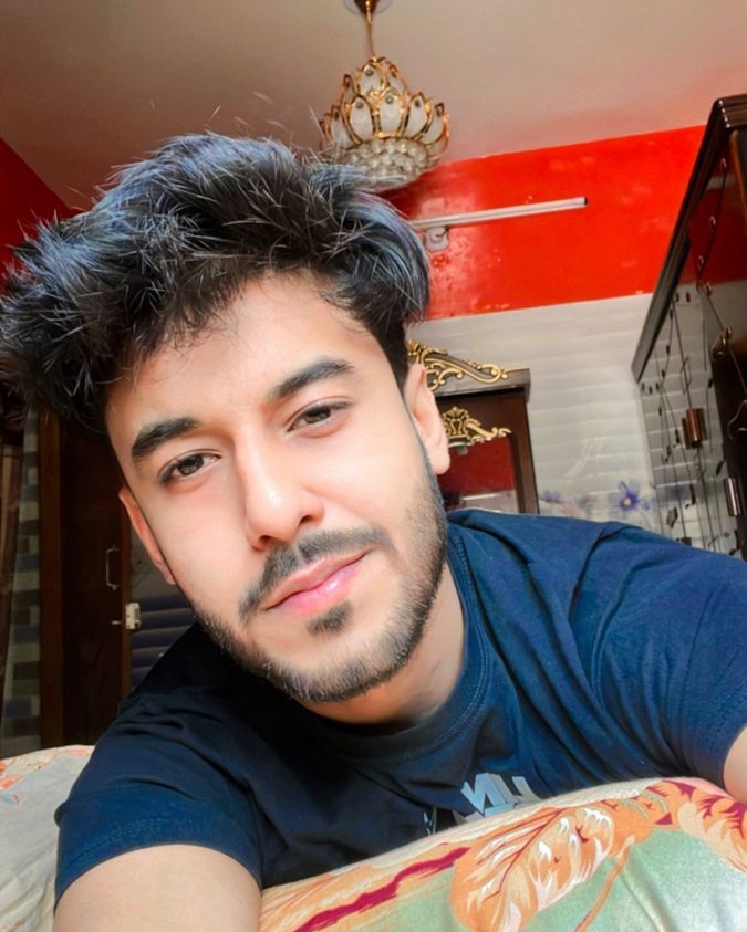 Tinder profile picture for @rishav