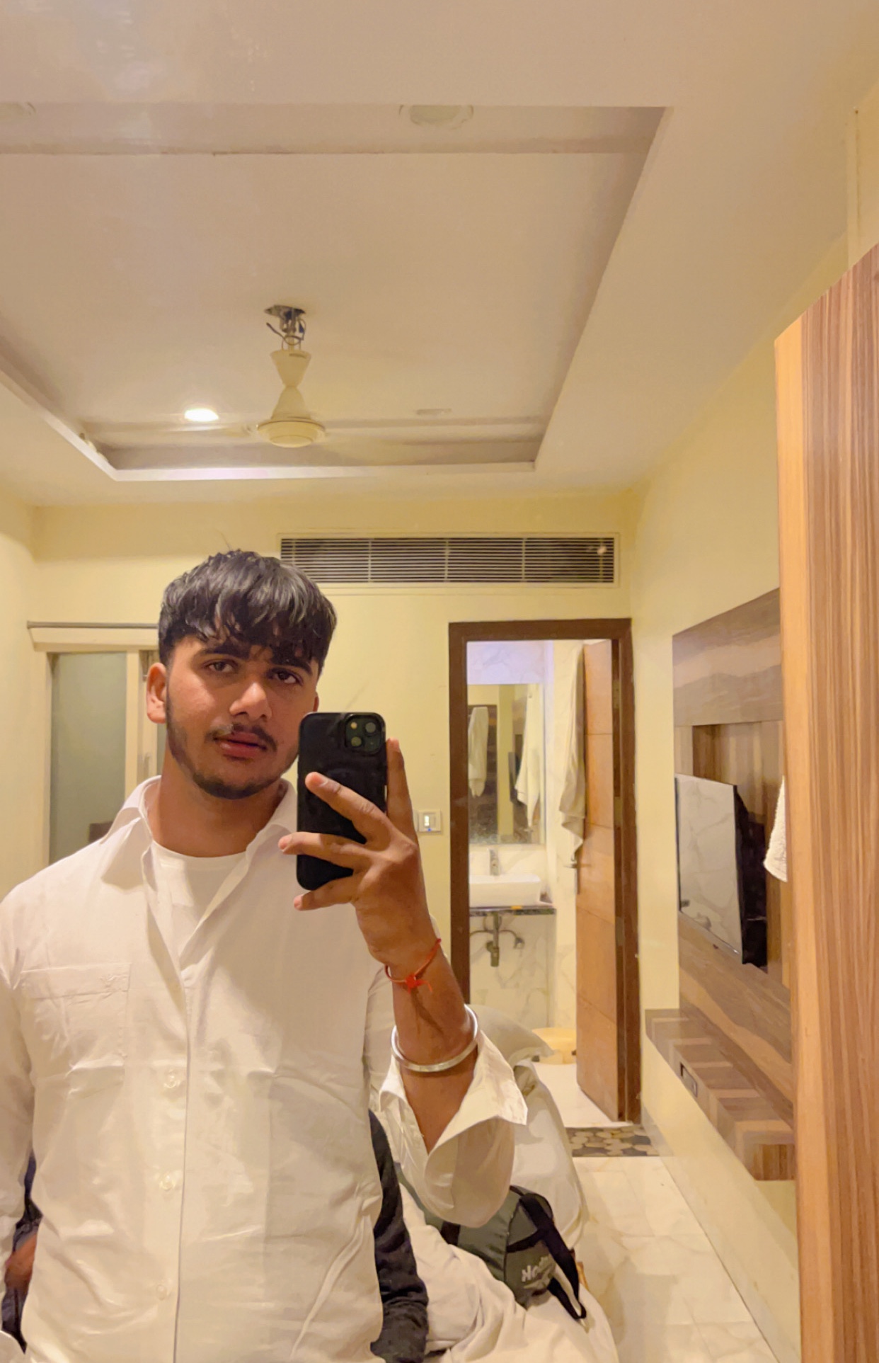 Tinder profile picture for @uv