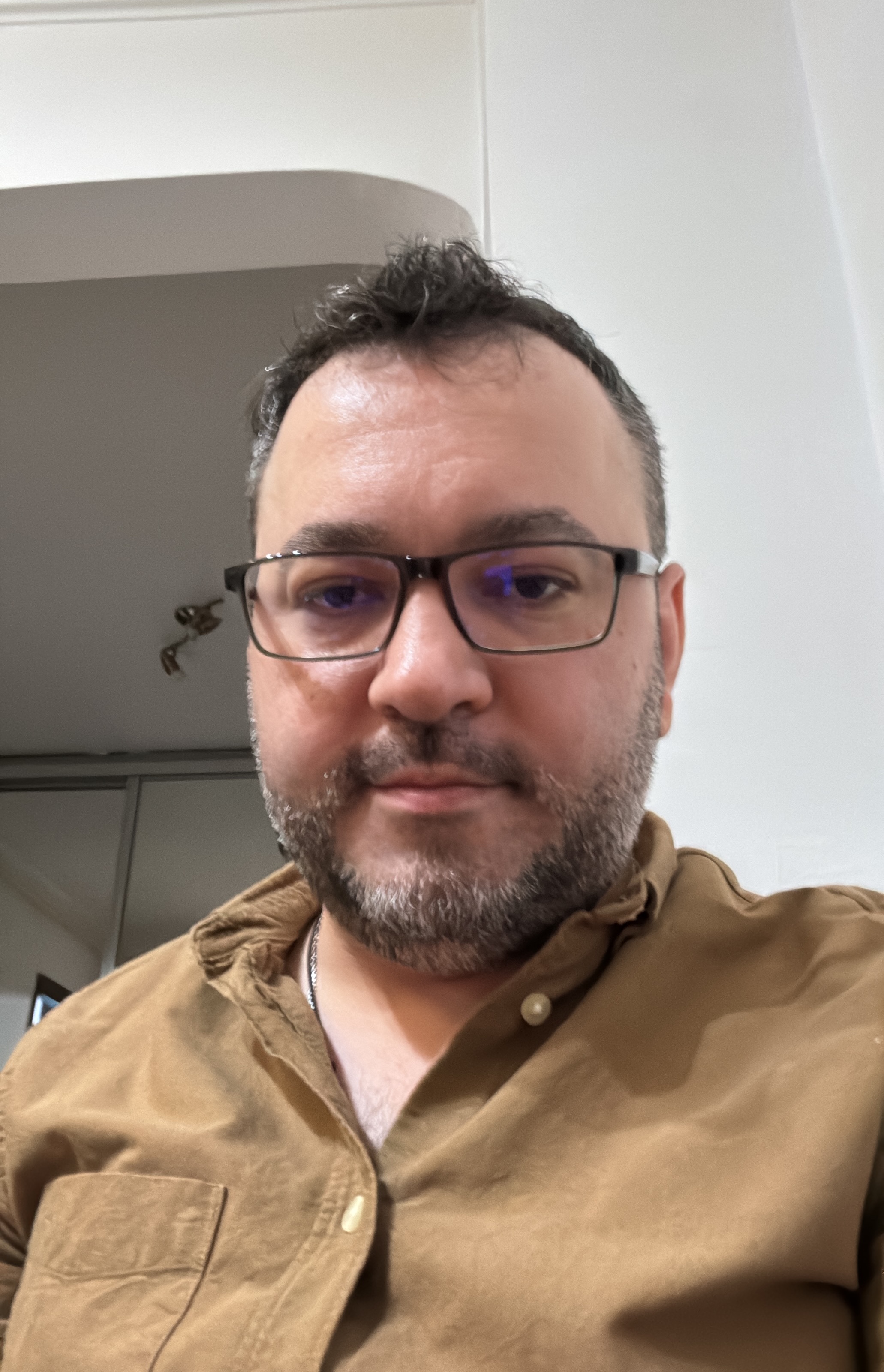 Tinder profile picture for @octet