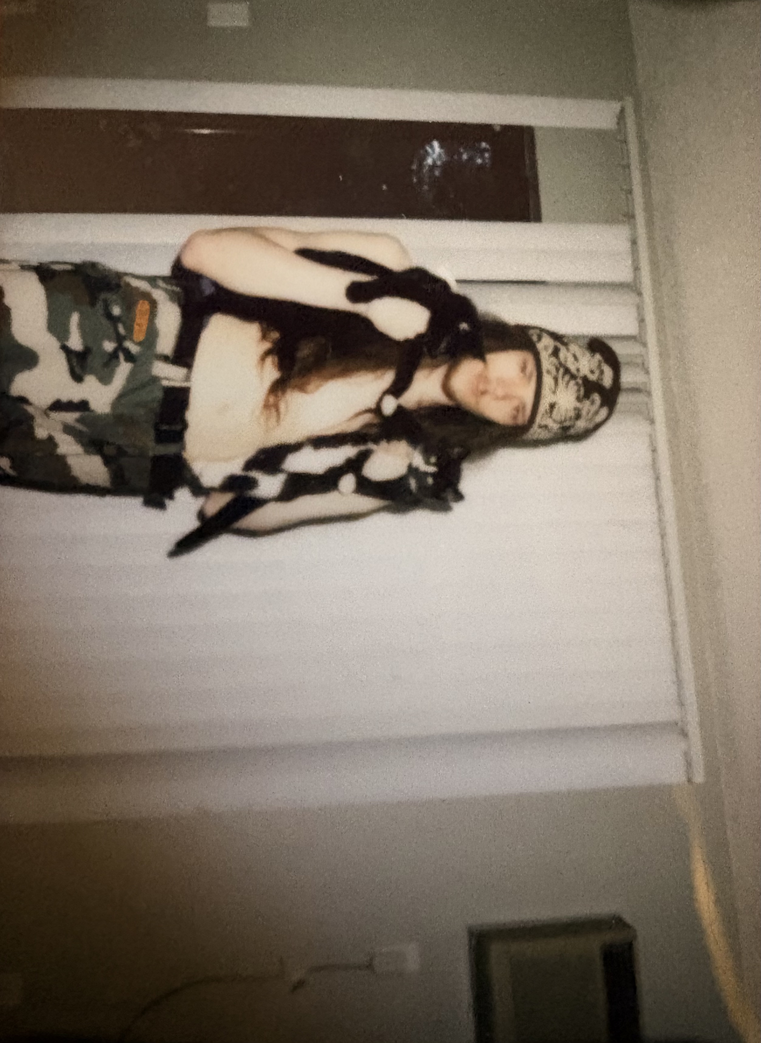Tinder profile picture for @visuals