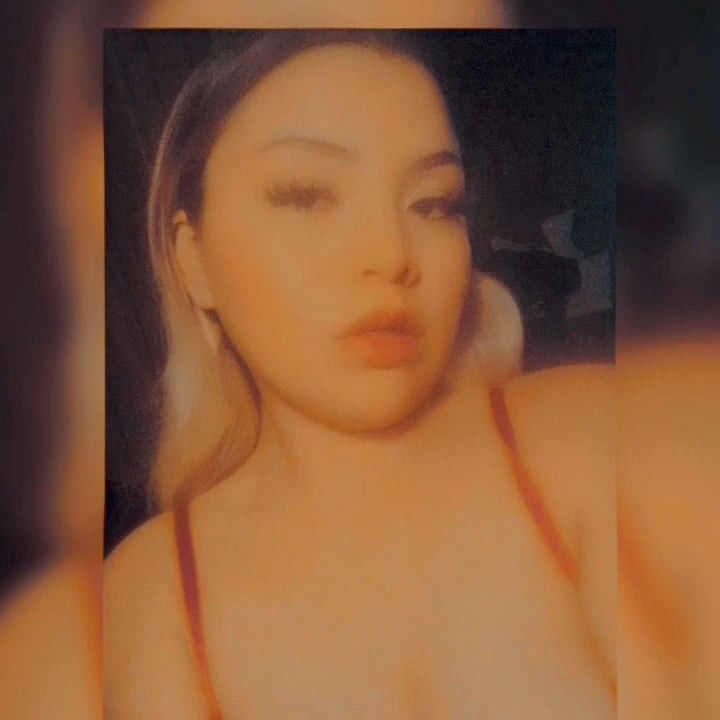 Tinder profile picture for @flower