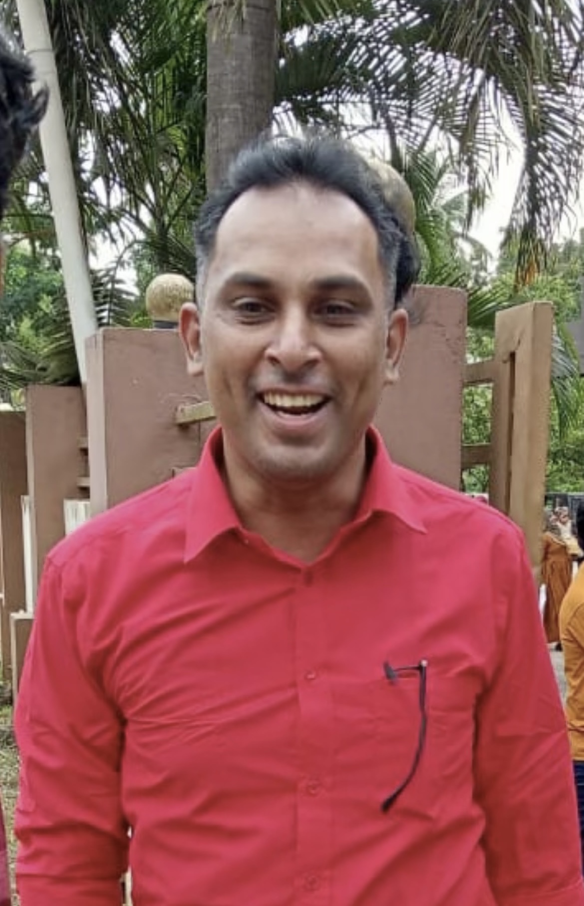 Tinder profile picture for @siyam