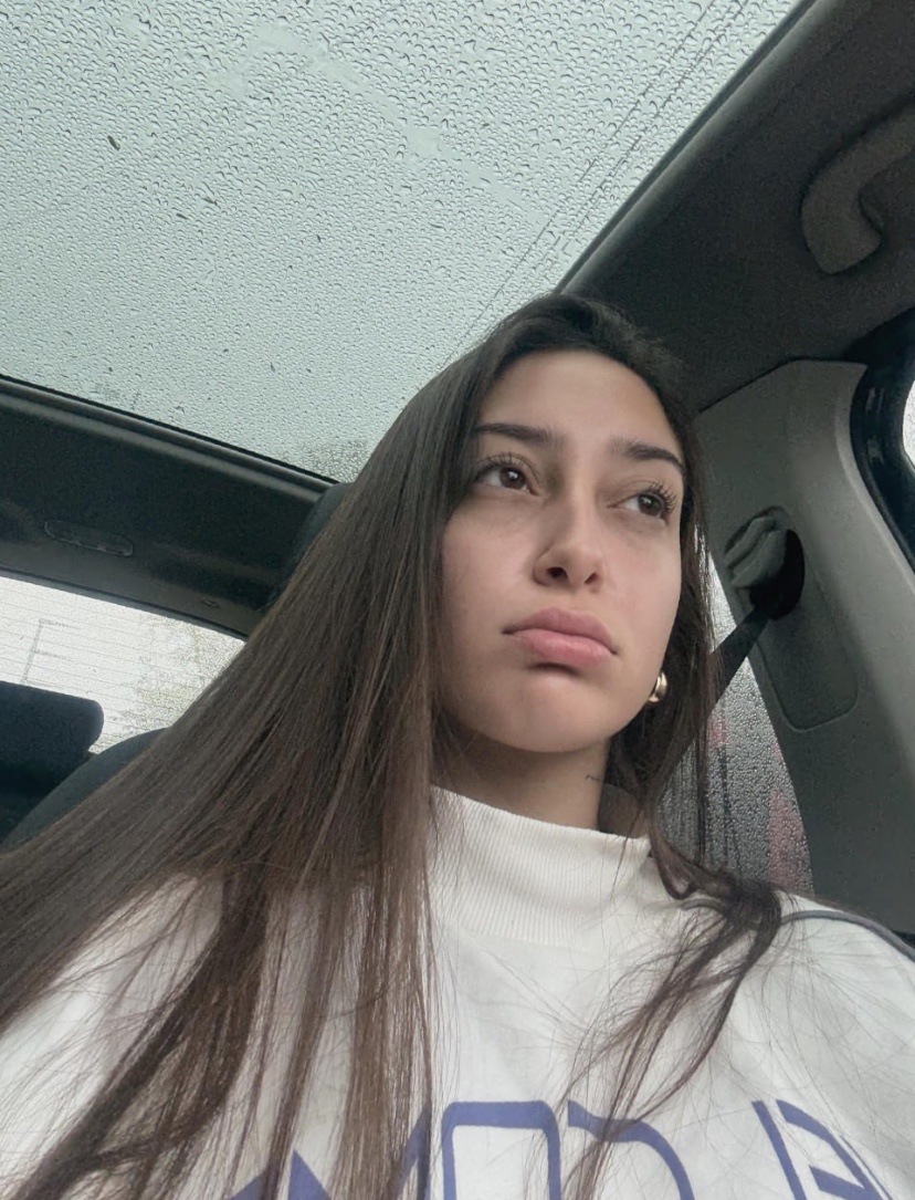 Tinder profile picture for @aphrodite