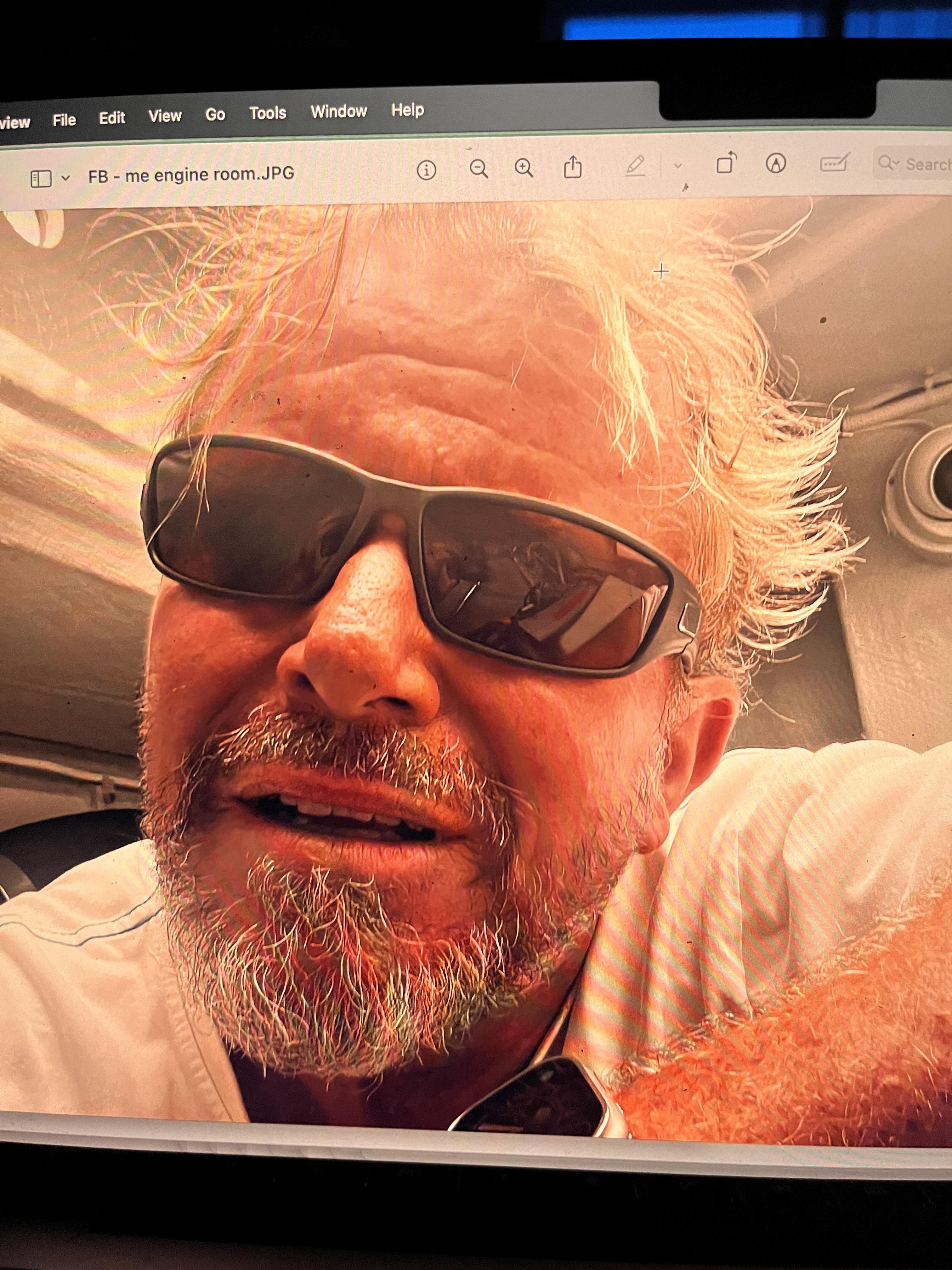 Tinder profile picture for @philosophies