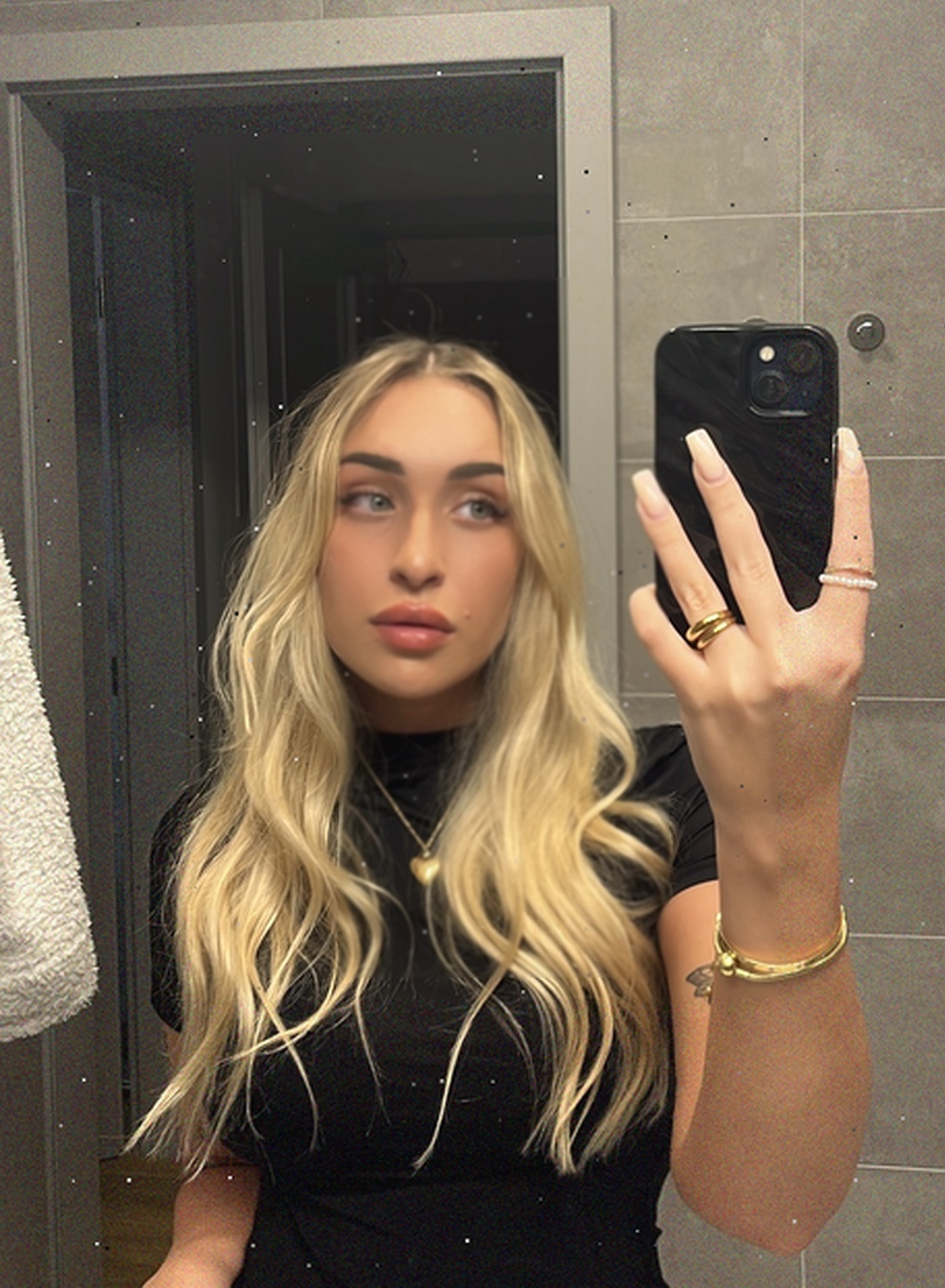 Tinder profile picture for @ranked