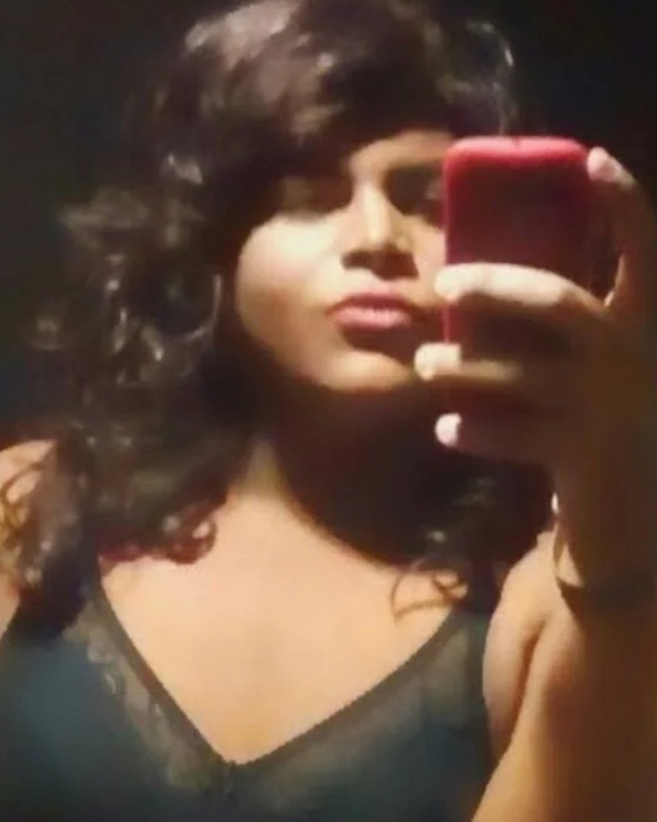 Tinder profile picture for @mohini