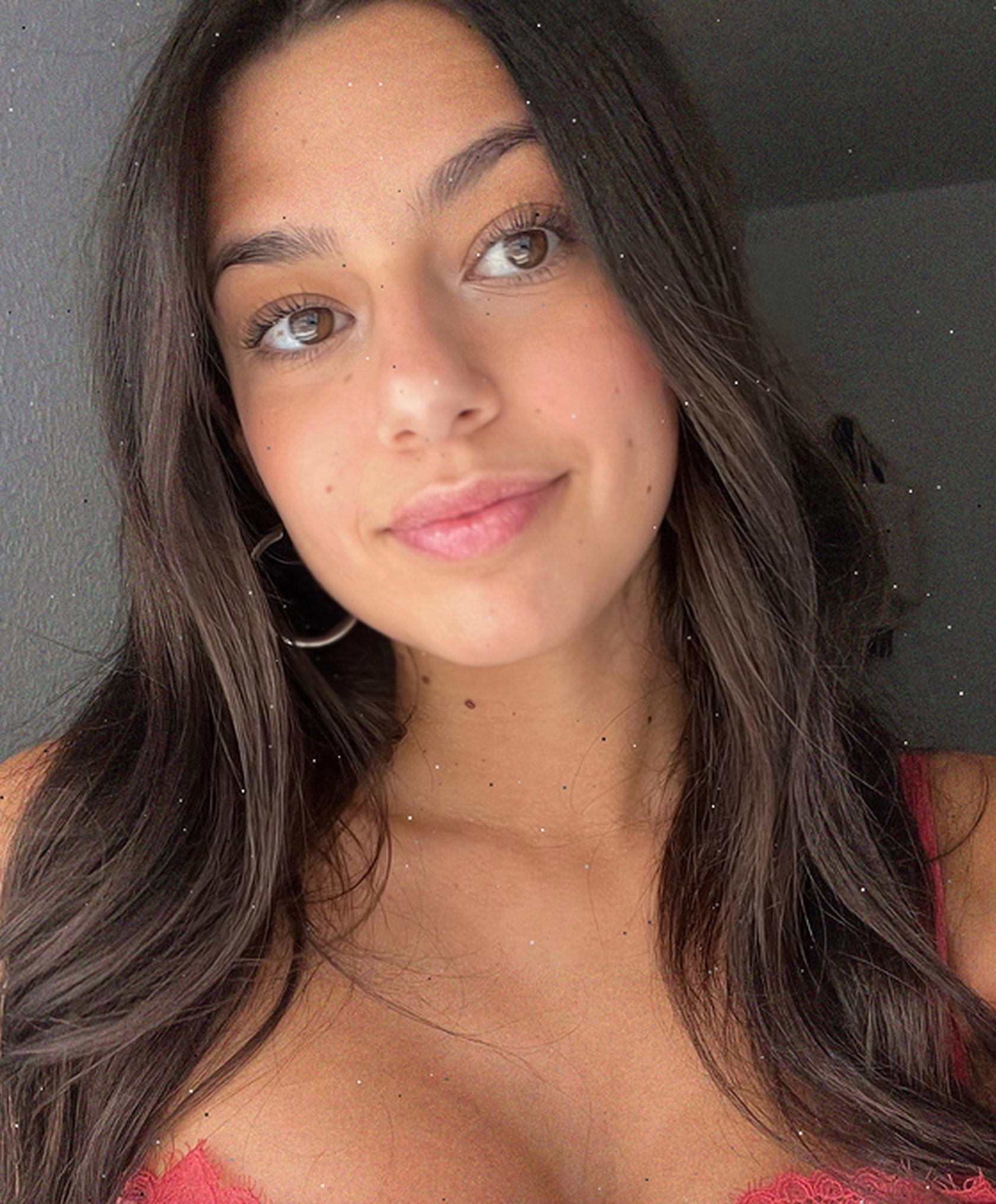 Tinder profile picture for @knockoff