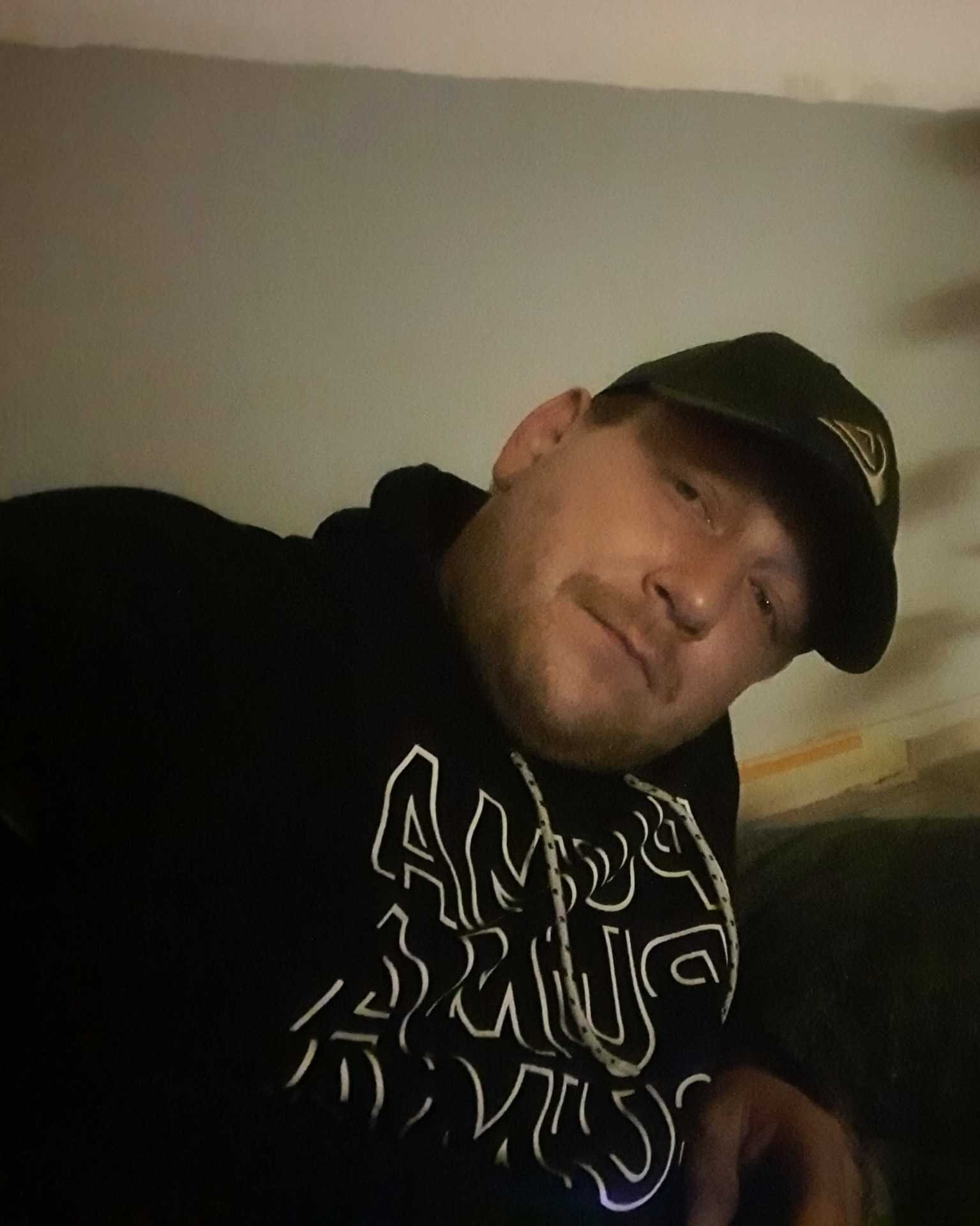Tinder profile picture for @rise