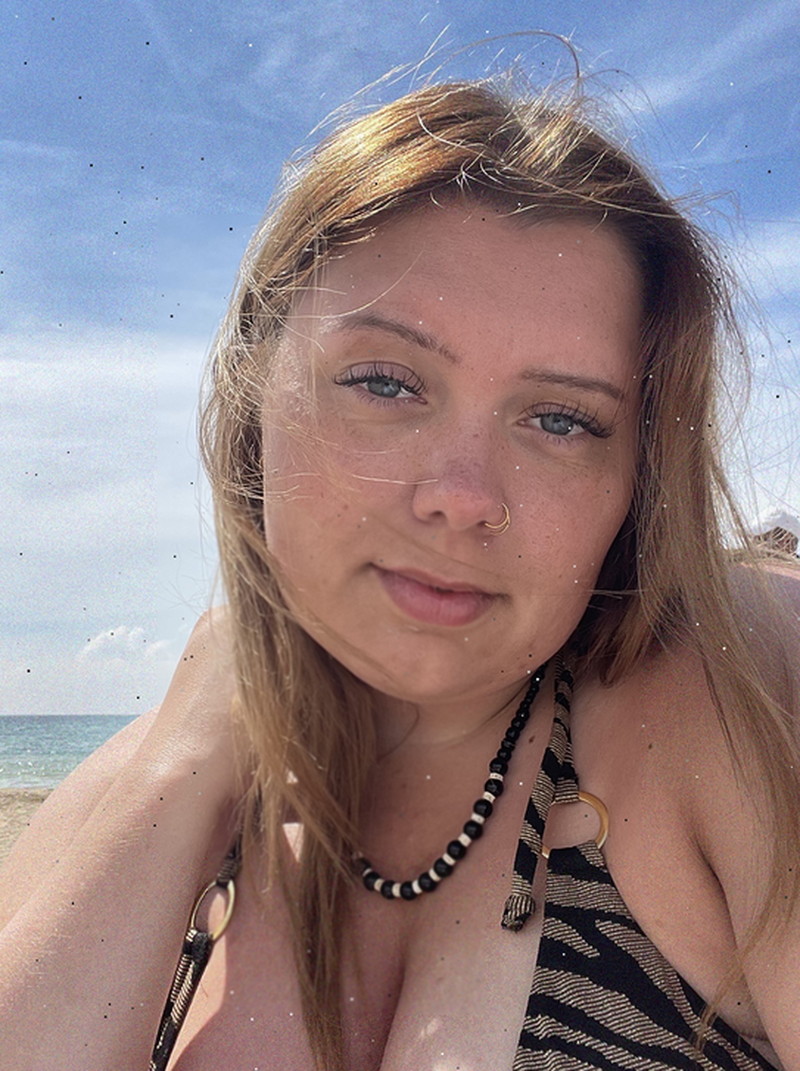 Tinder profile picture for @seventh