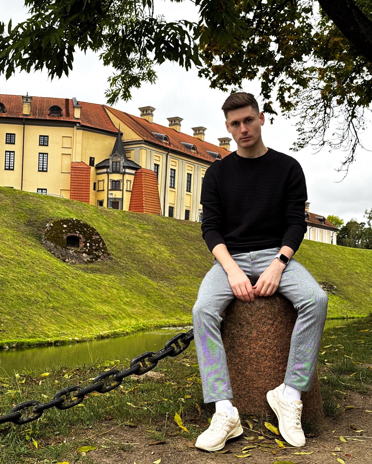 Tinder profile picture for @pans