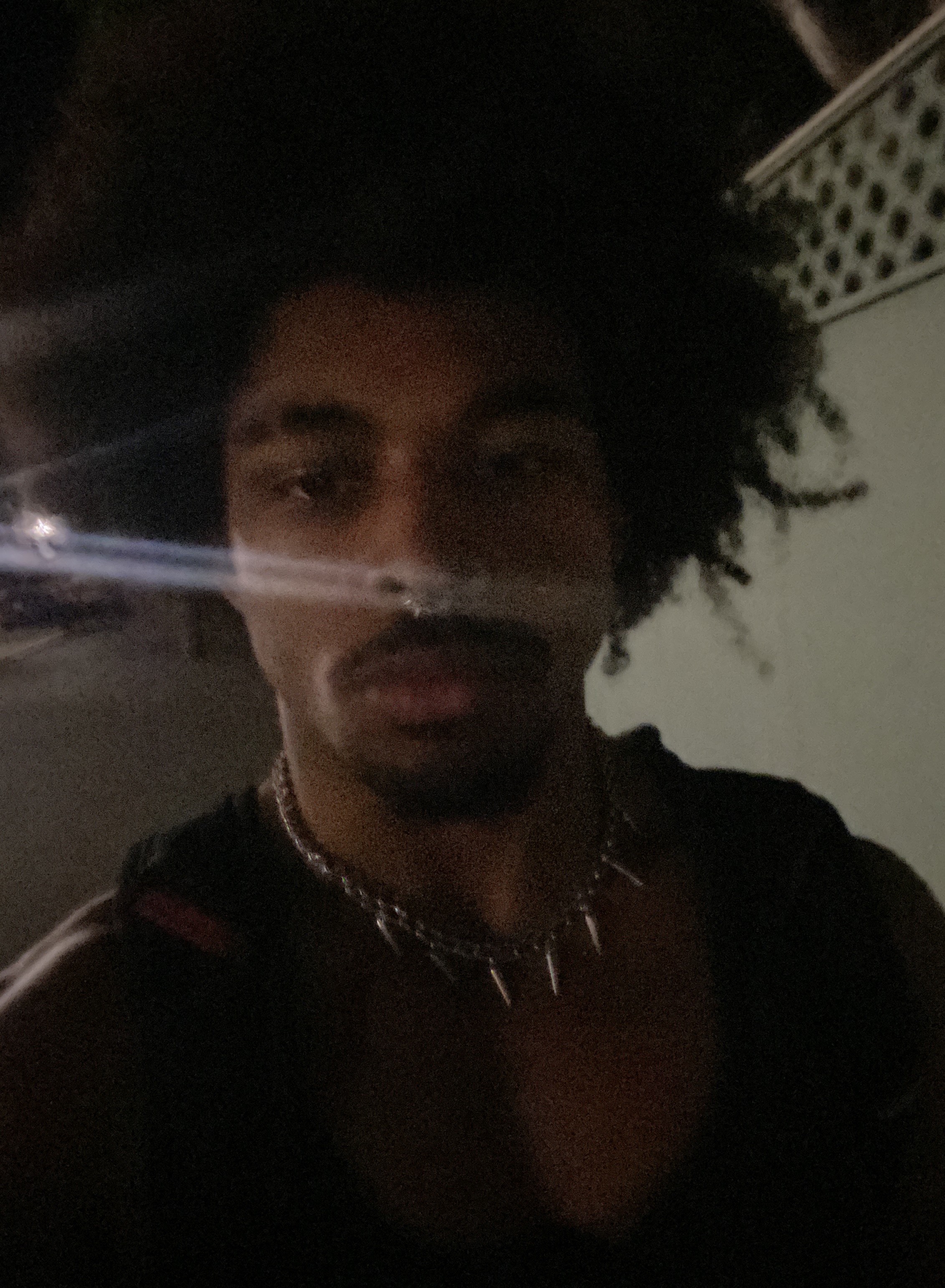 Tinder profile picture for @tey
