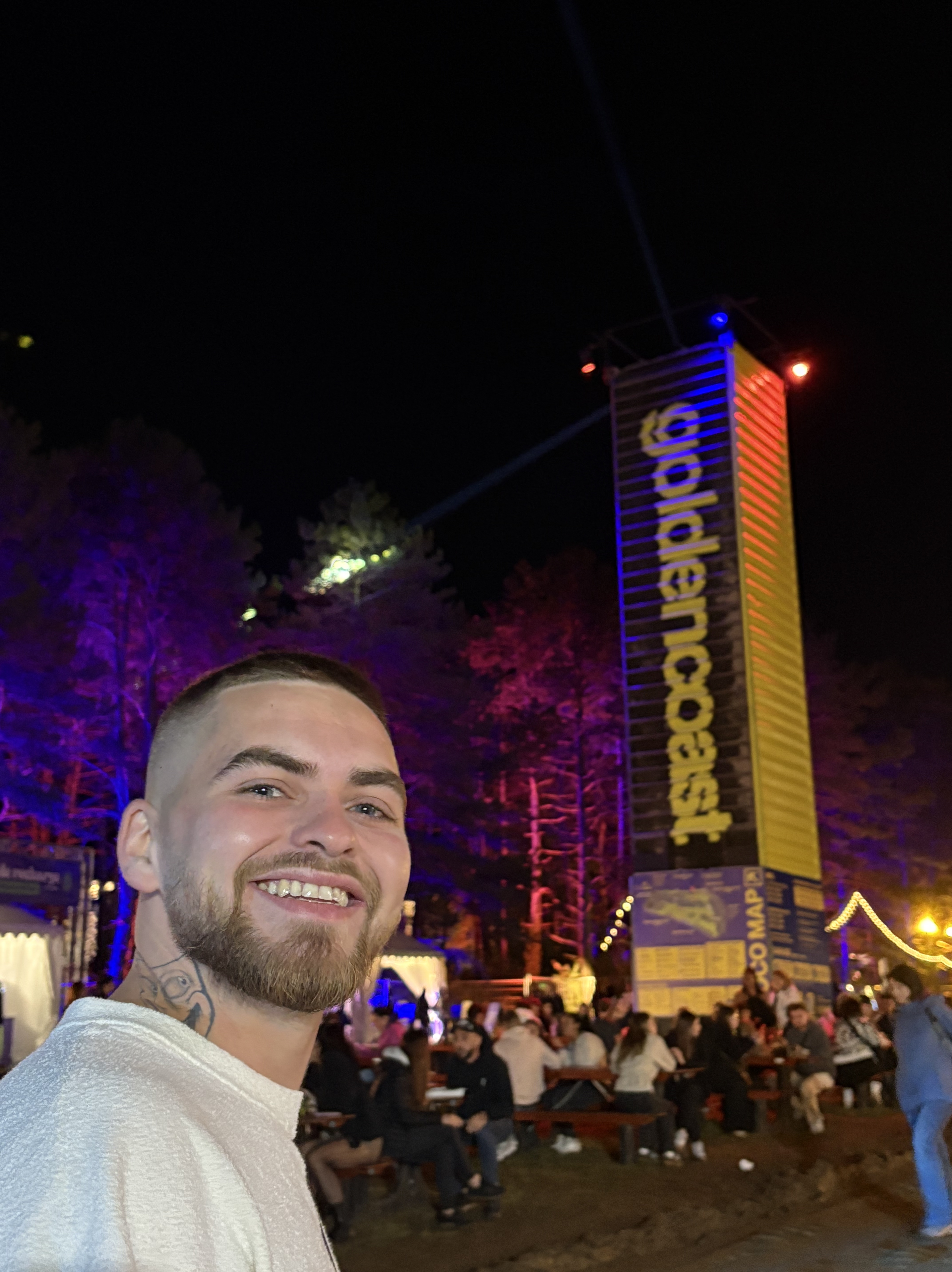 Tinder profile picture for @docking