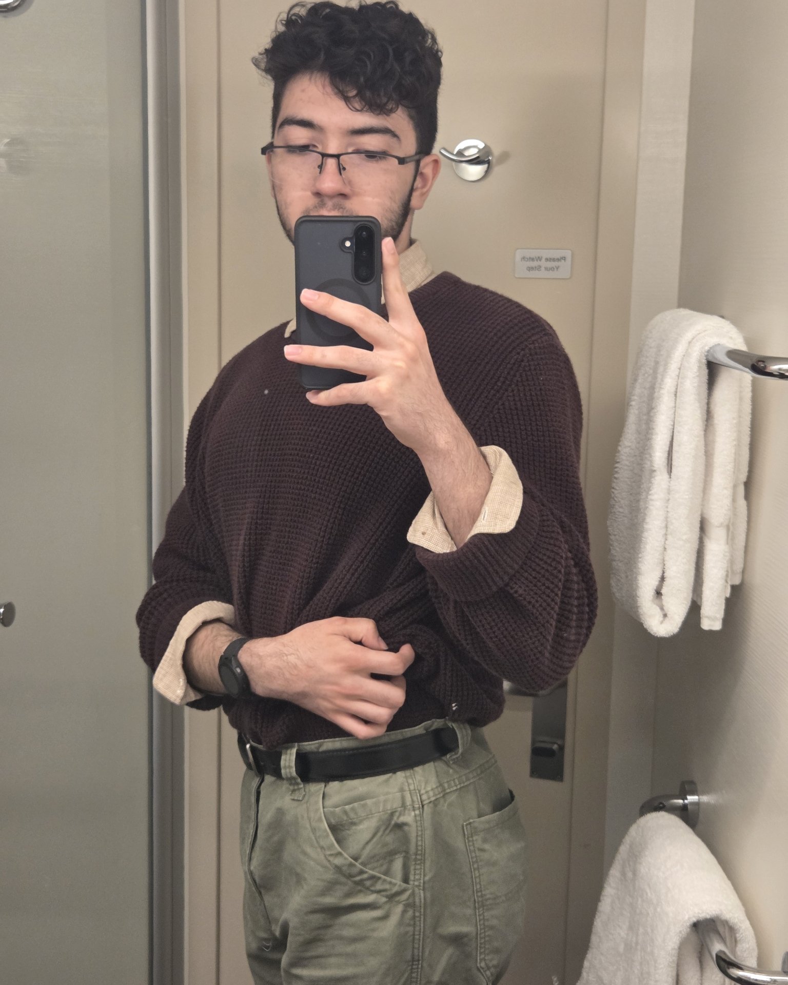 Tinder profile picture for @fracture