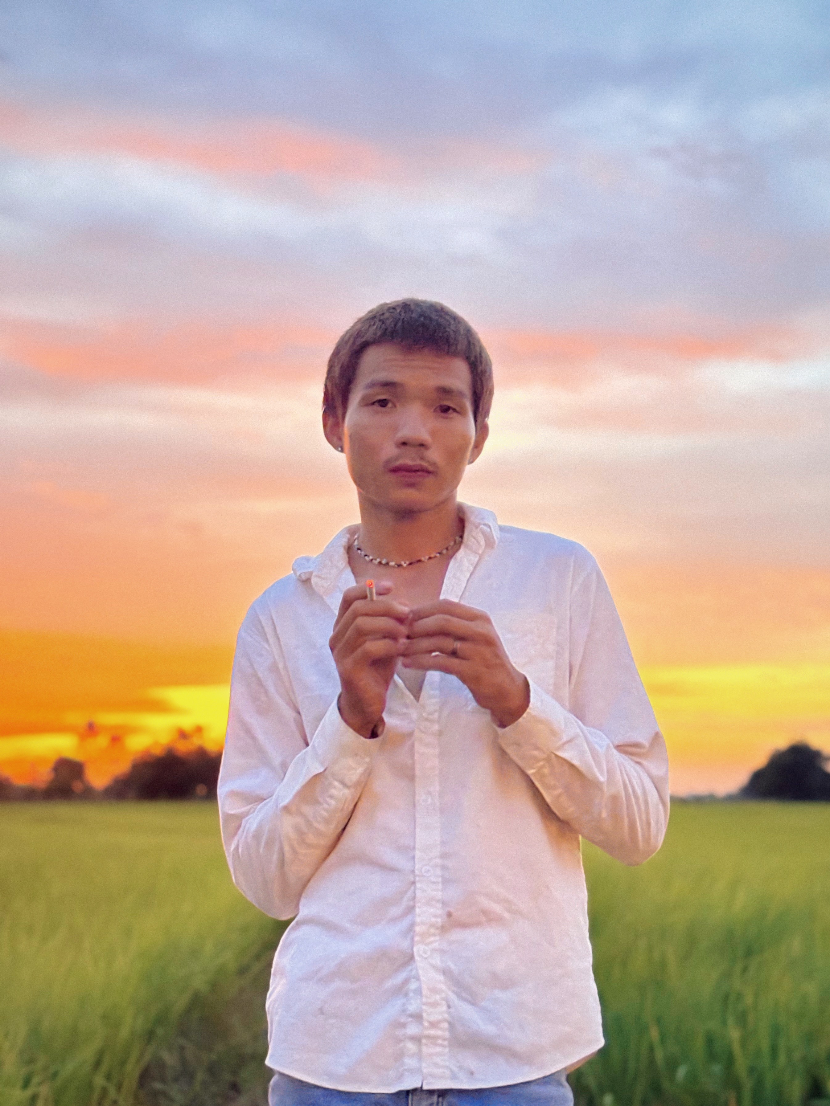 Tinder profile picture for @junak