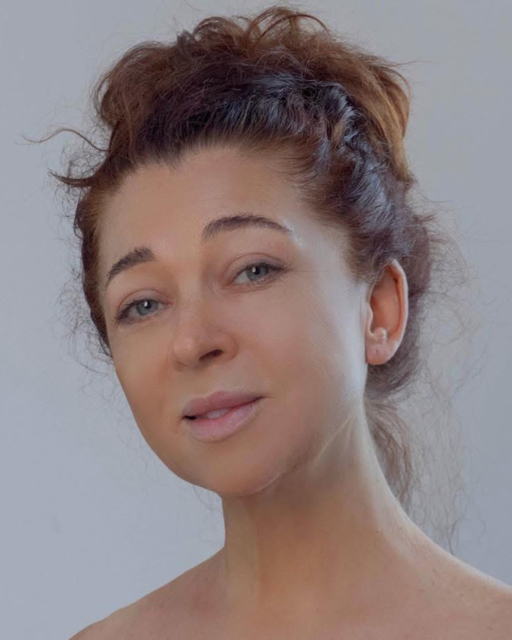 Tinder profile picture for @victori